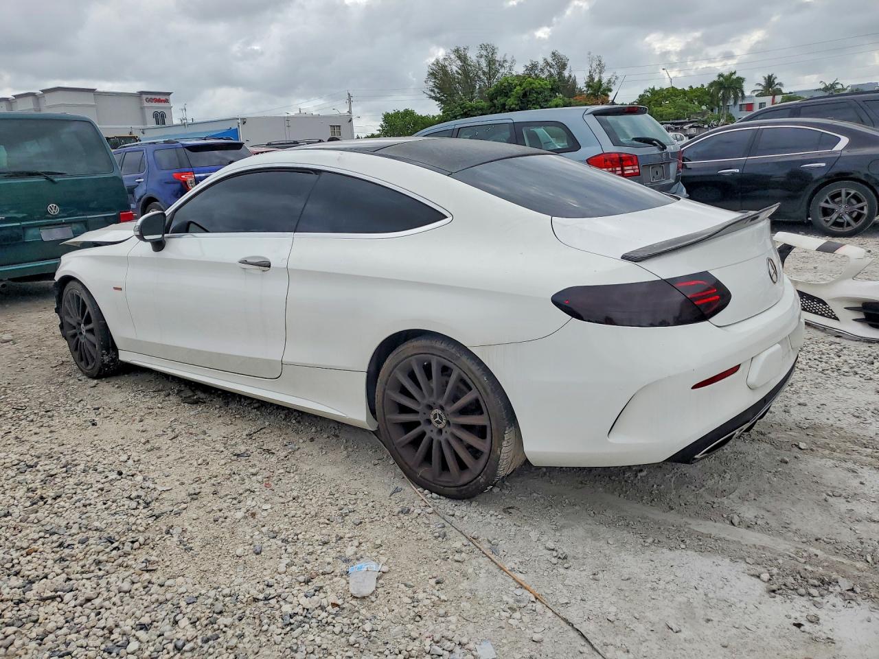 2019 Mercedes-benz C 300 White vin: WDDWJ8DB3KF851782