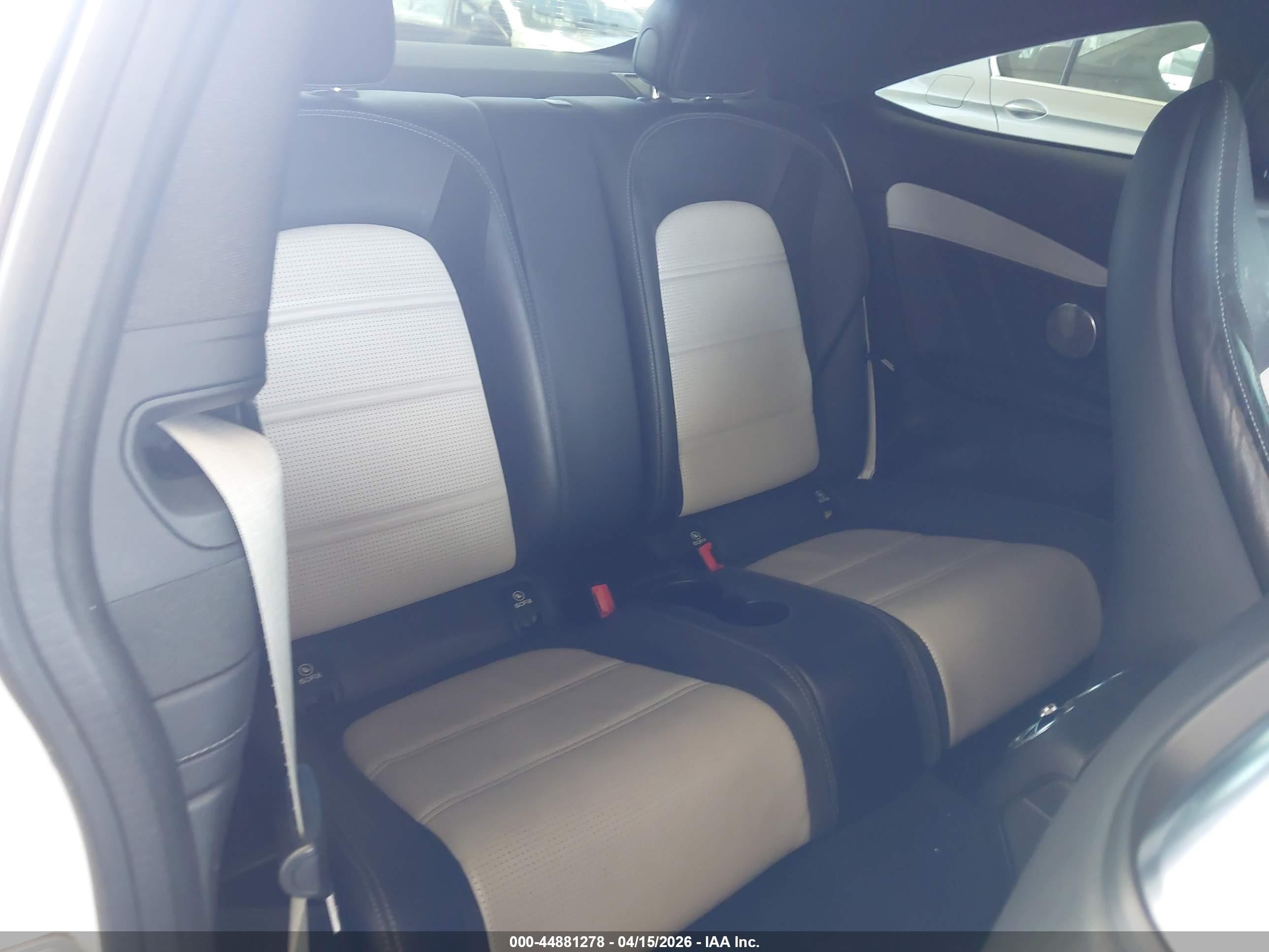 2017 Mercedes-benz Amg C 63 S White vin: WDDWJ8HB9HF488276