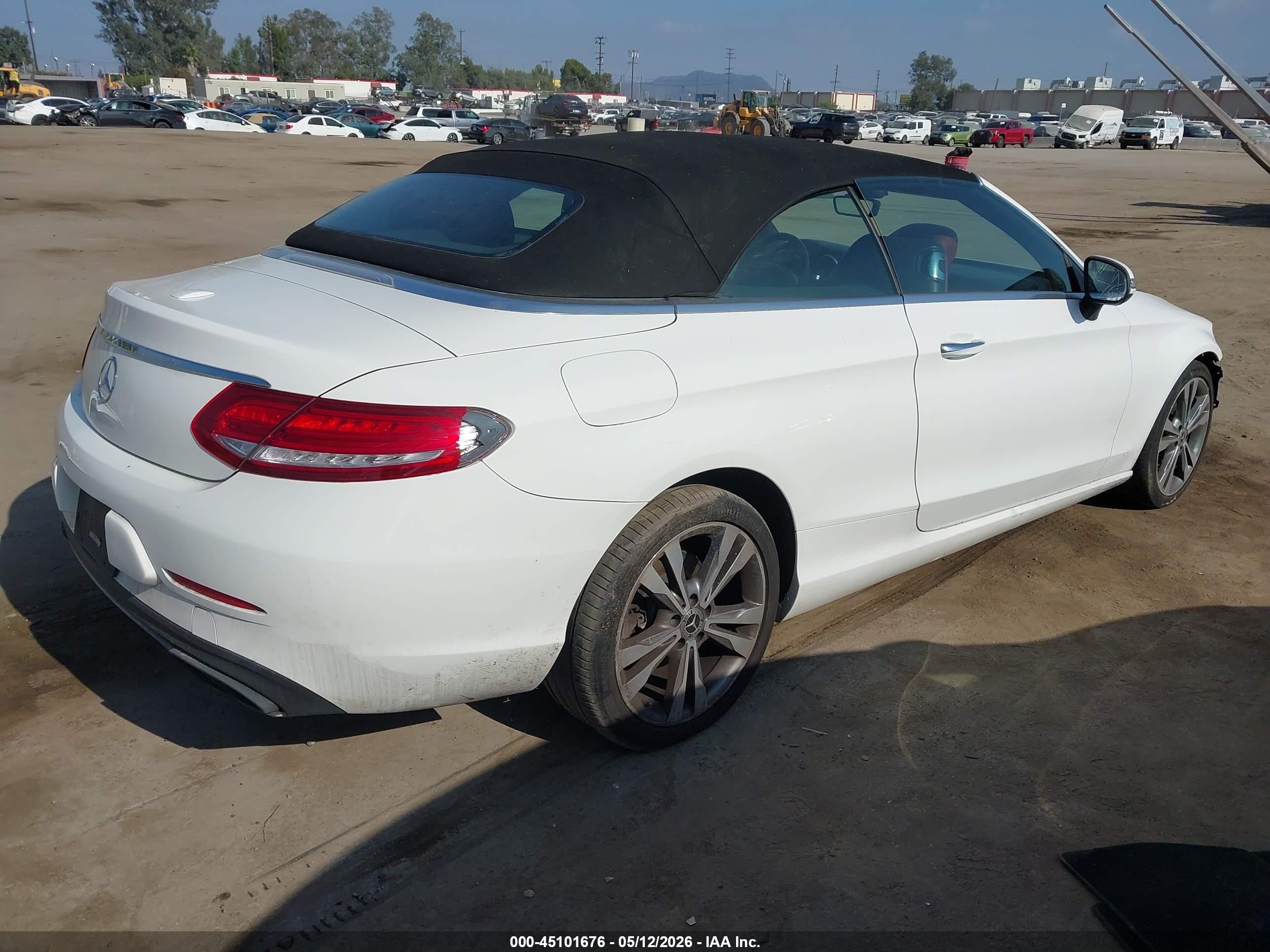 2018 Mercedes-benz C 300 White vin: WDDWK4JB4JF654256