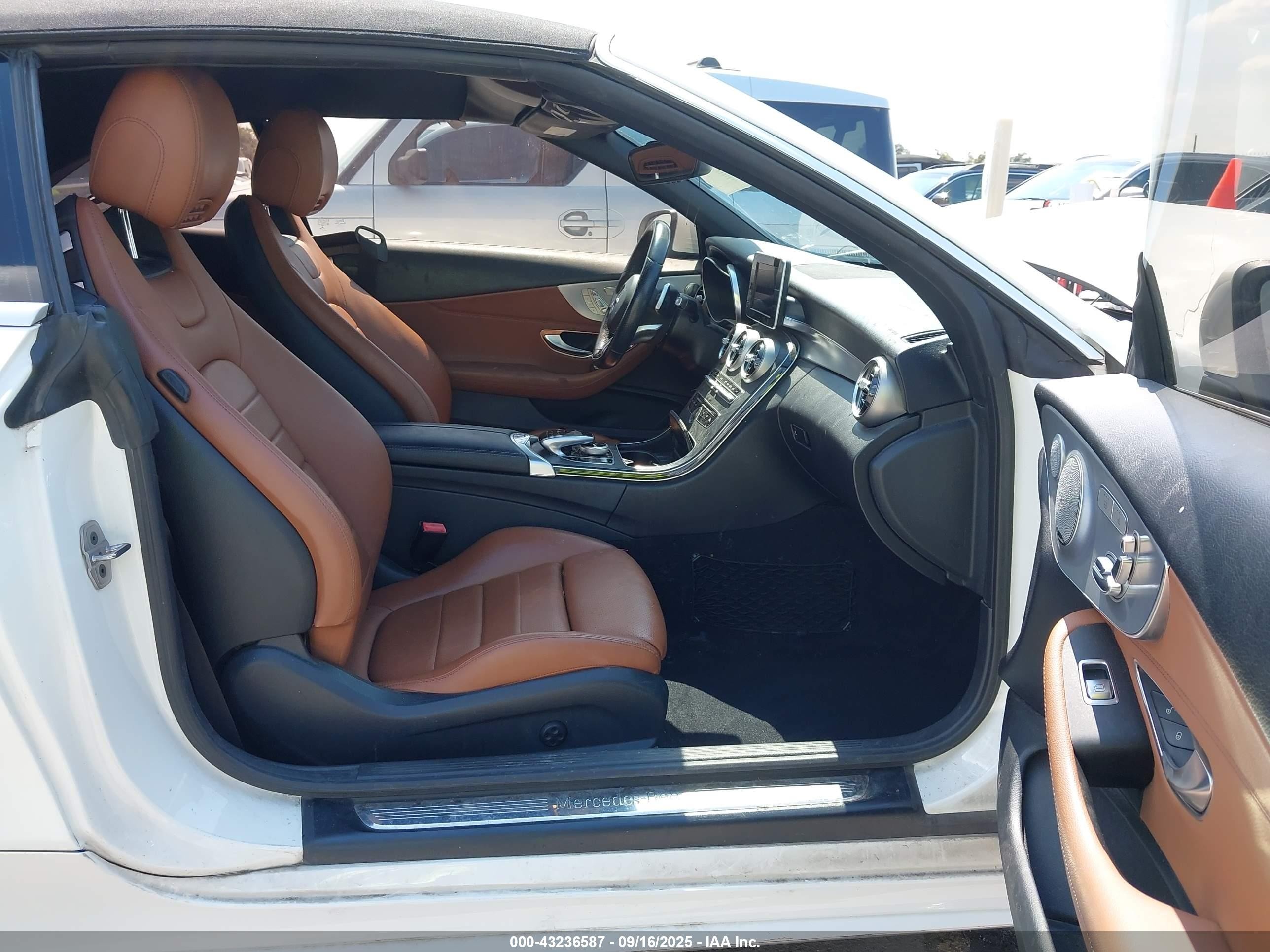 2018 Mercedes-benz C 300   White vin: WDDWK4JB5JF746430