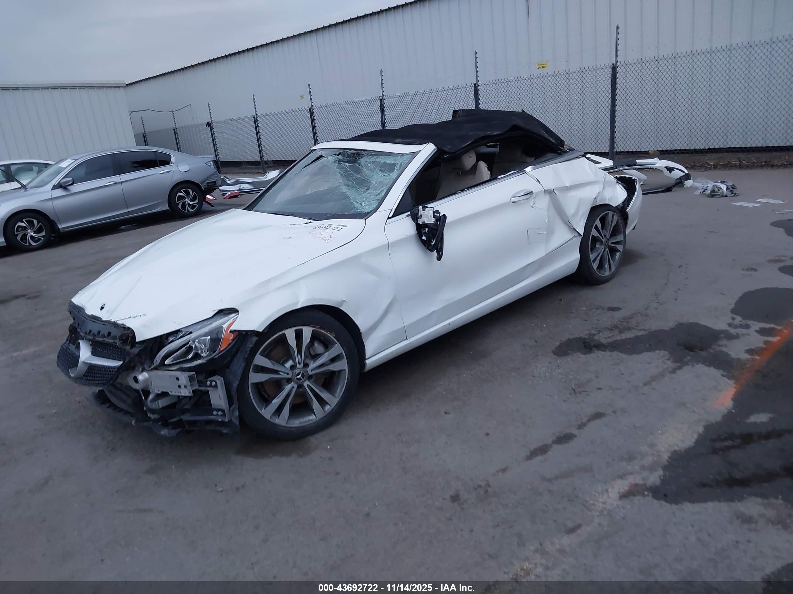 2018 Mercedes-benz C 300   White vin: WDDWK4JBXJF616725