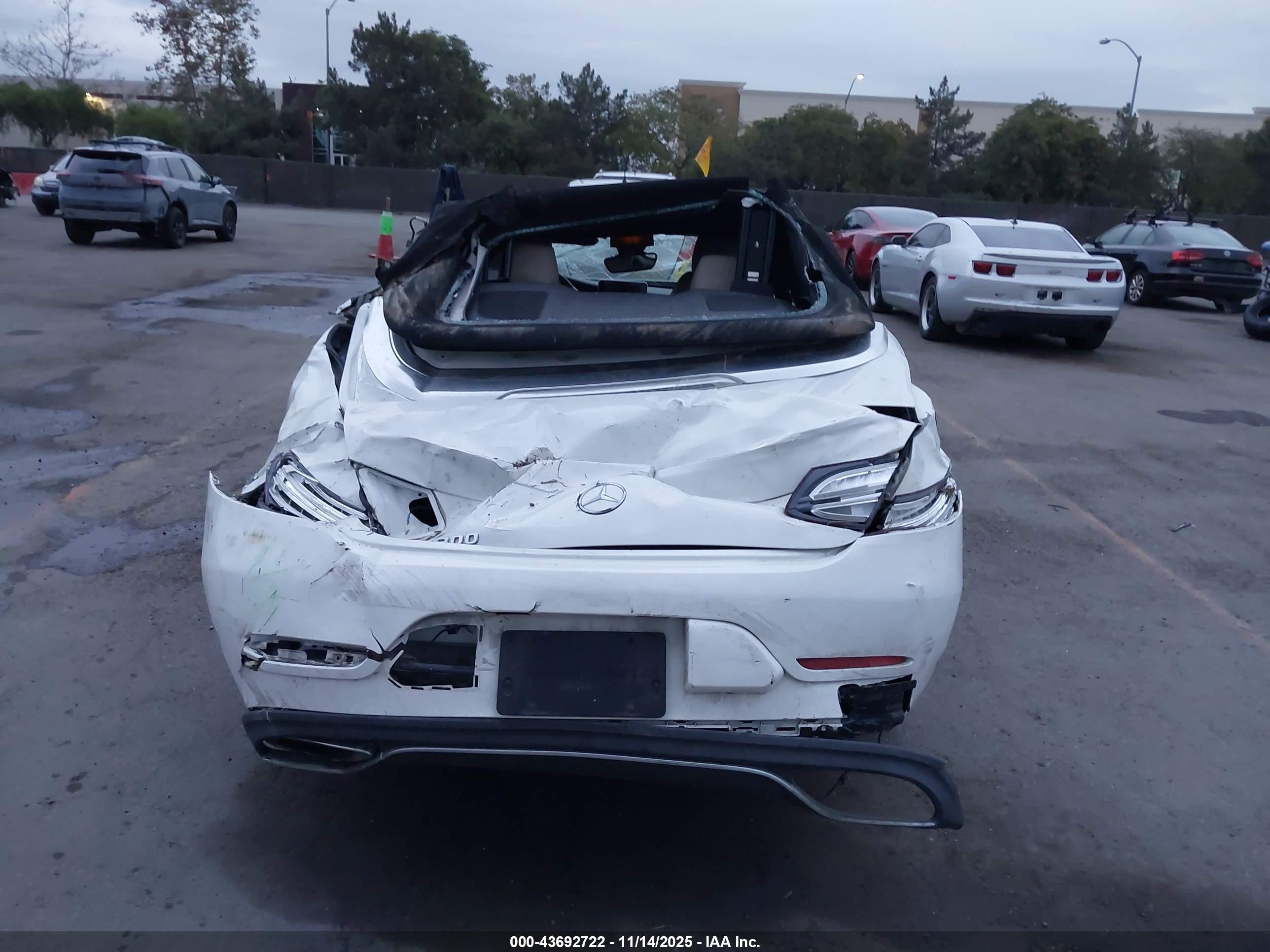 2018 Mercedes-benz C 300   White vin: WDDWK4JBXJF616725