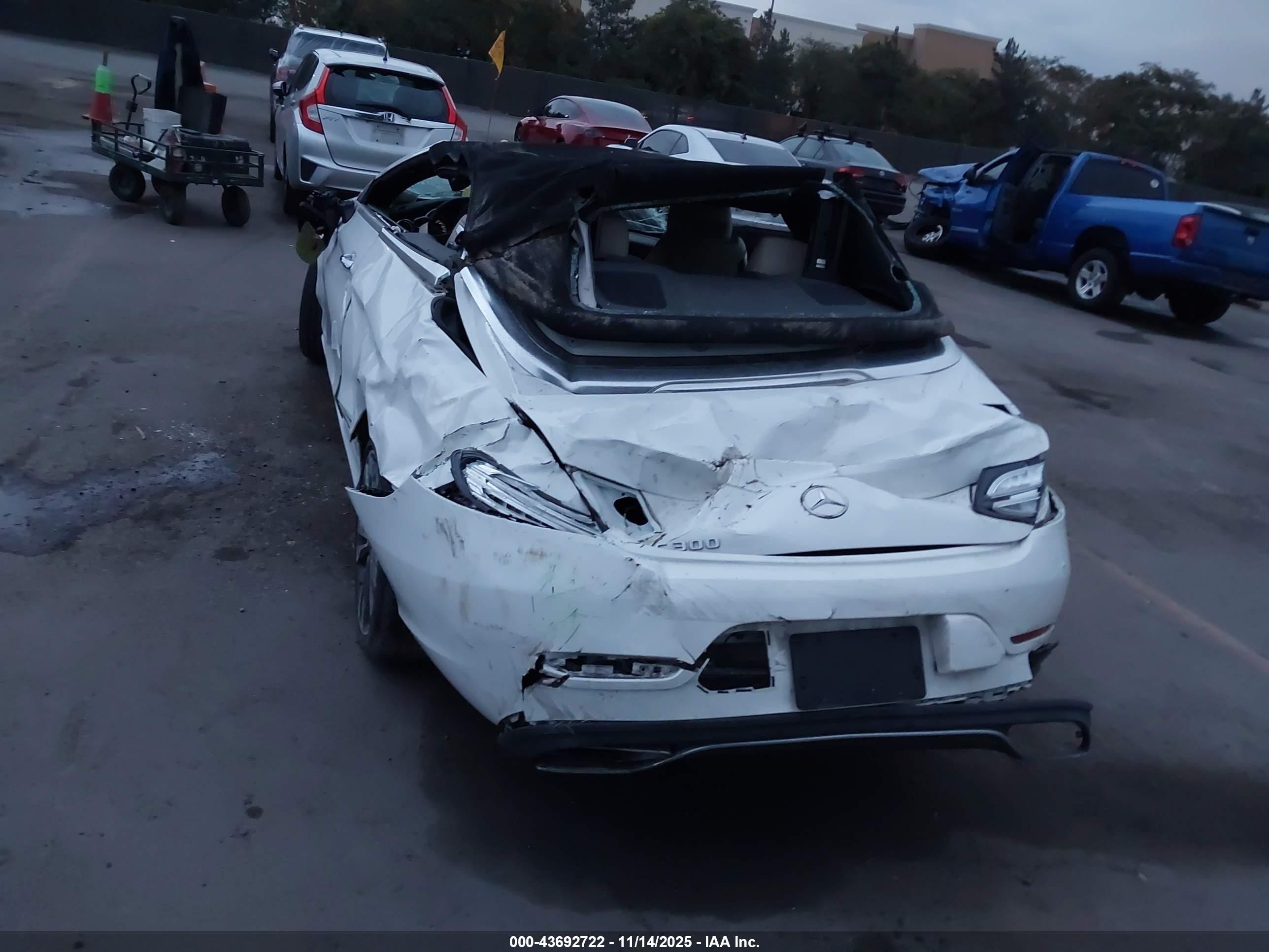 2018 Mercedes-benz C 300   White vin: WDDWK4JBXJF616725