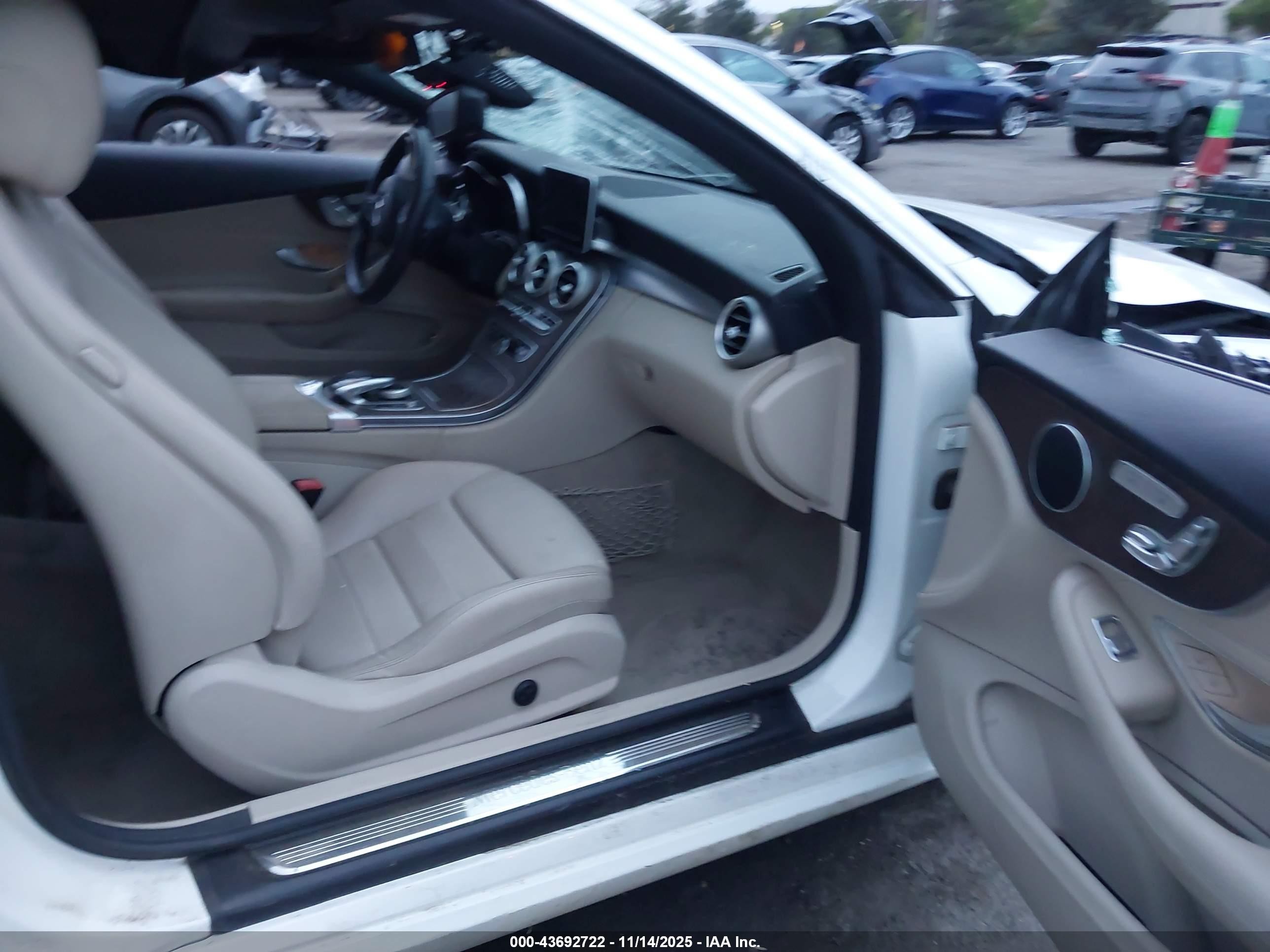 2018 Mercedes-benz C 300   White vin: WDDWK4JBXJF616725