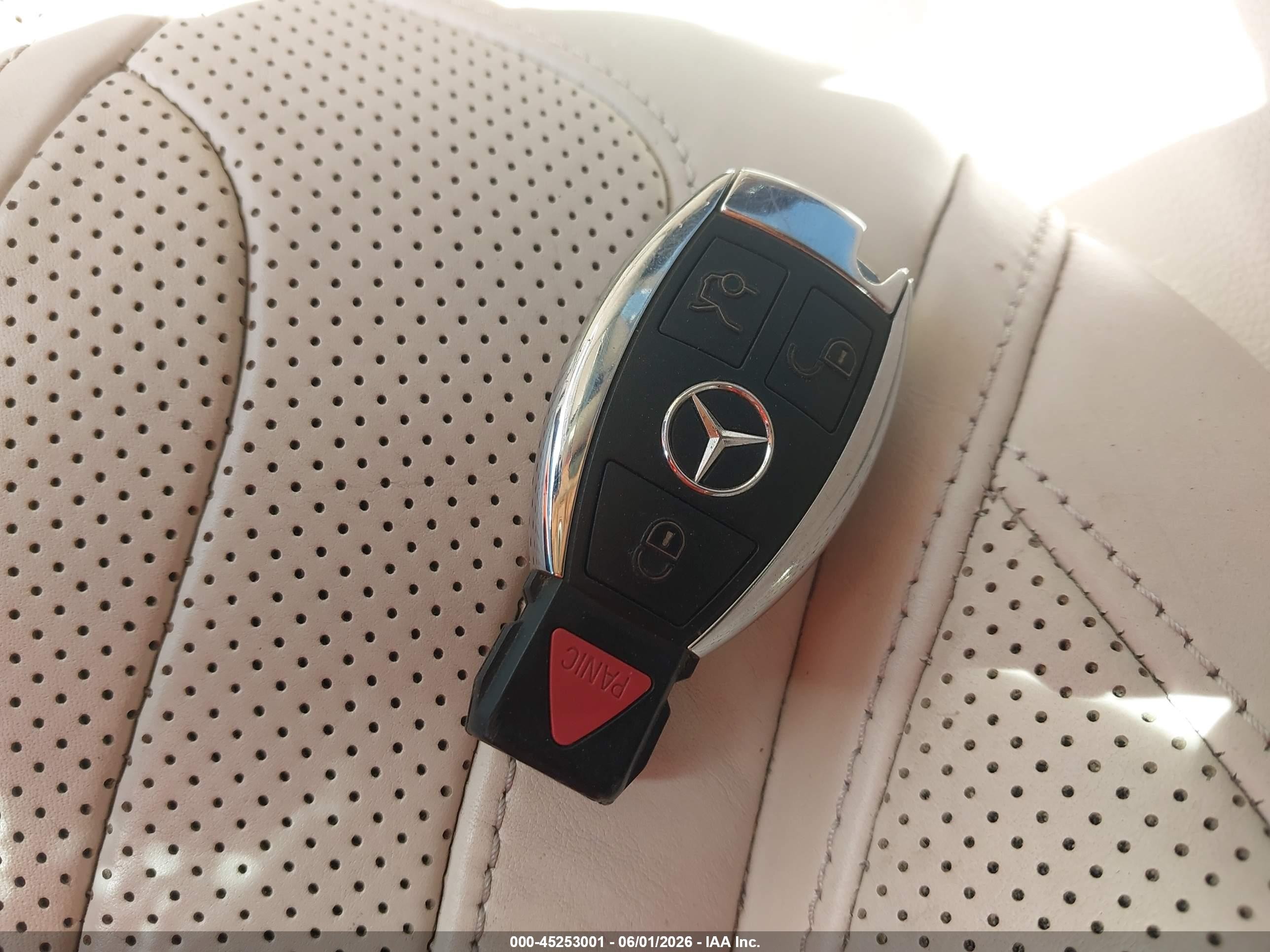 2015 Mercedes-benz S63amg   White vin: WDDXJ7JB3FA005318