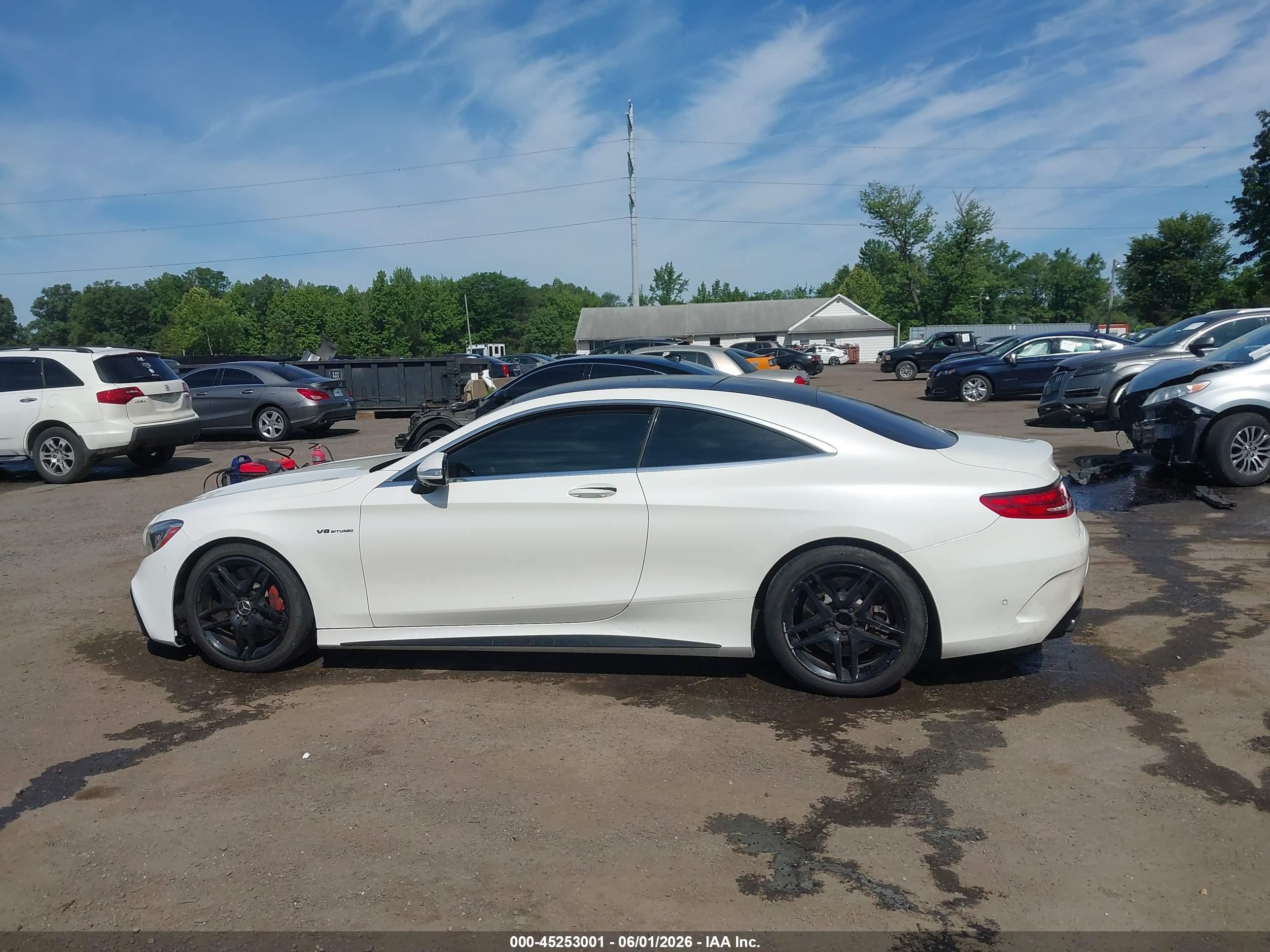 2015 Mercedes-benz S63amg   White vin: WDDXJ7JB3FA005318