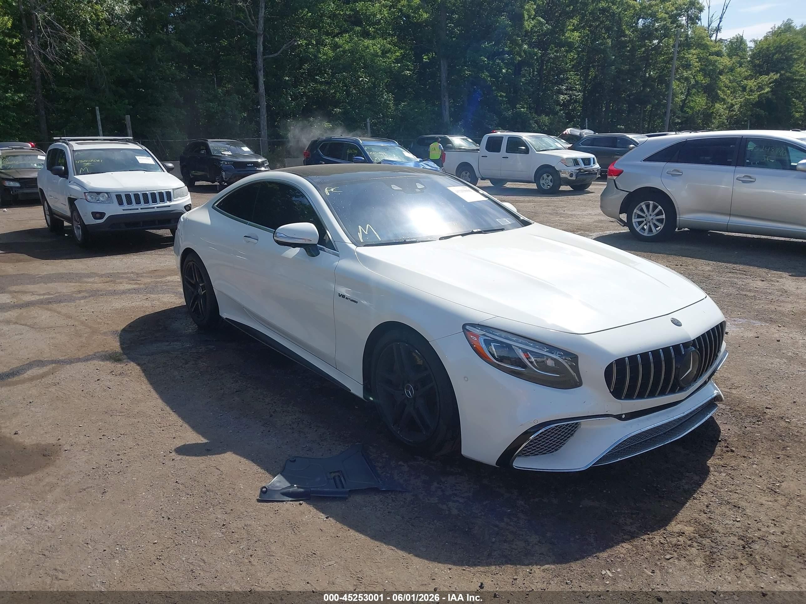 2015 Mercedes-benz S63amg   White vin: WDDXJ7JB3FA005318