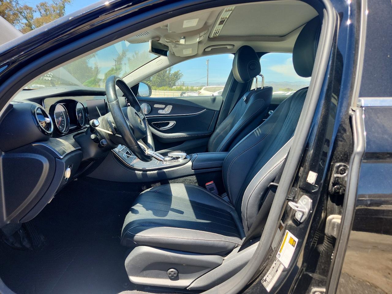 2018 Mercedes-benz E 300 Black vin: WDDZF4JB0JA315492