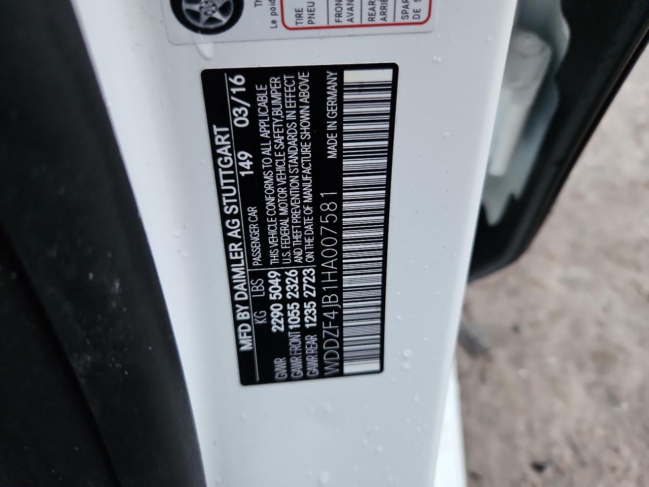2017 Mercedes-benz E 300 White vin: WDDZF4JB1HA007581