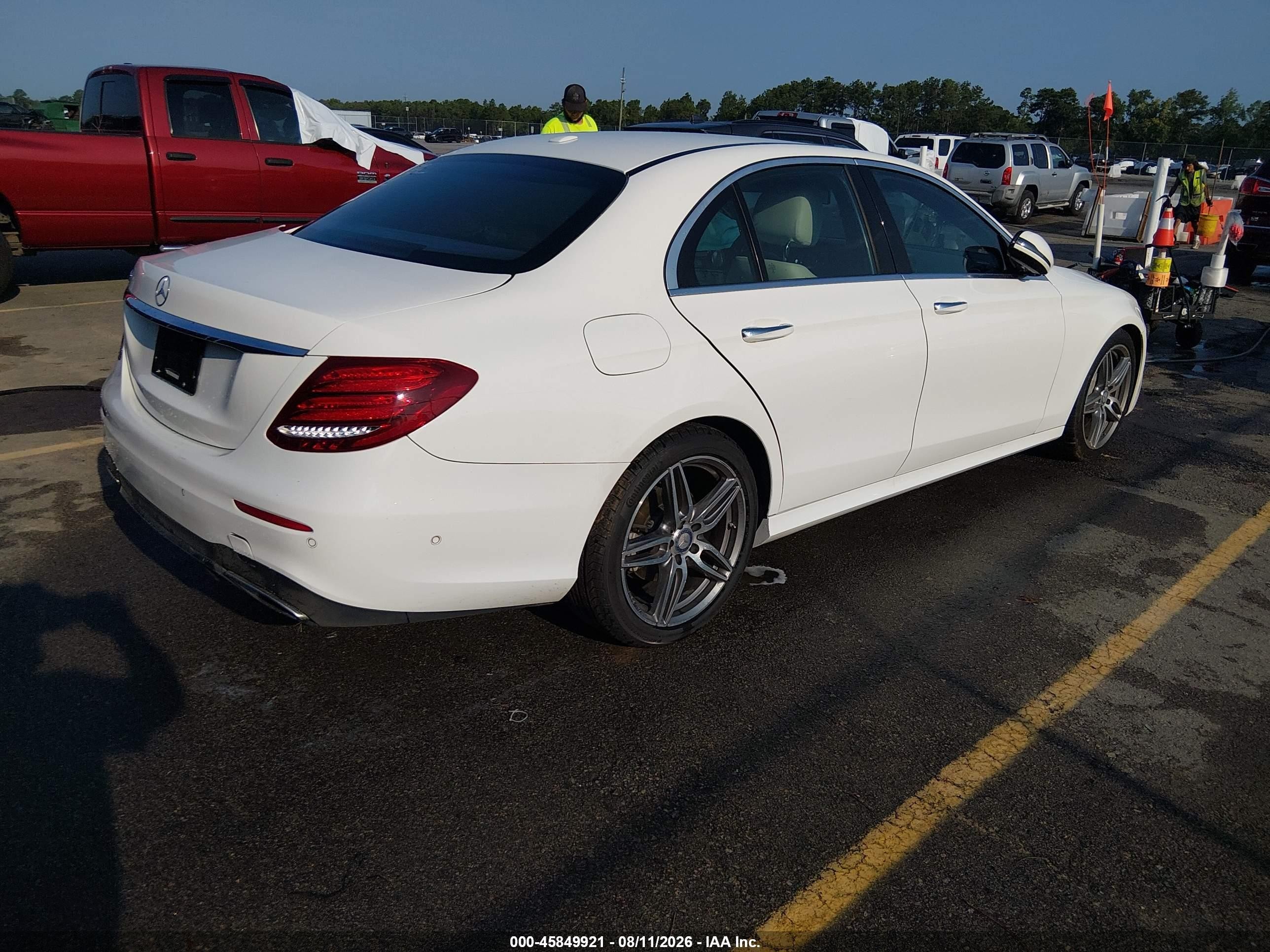 2017 Mercedes-benz E 300   White vin: WDDZF4JB1HA204072