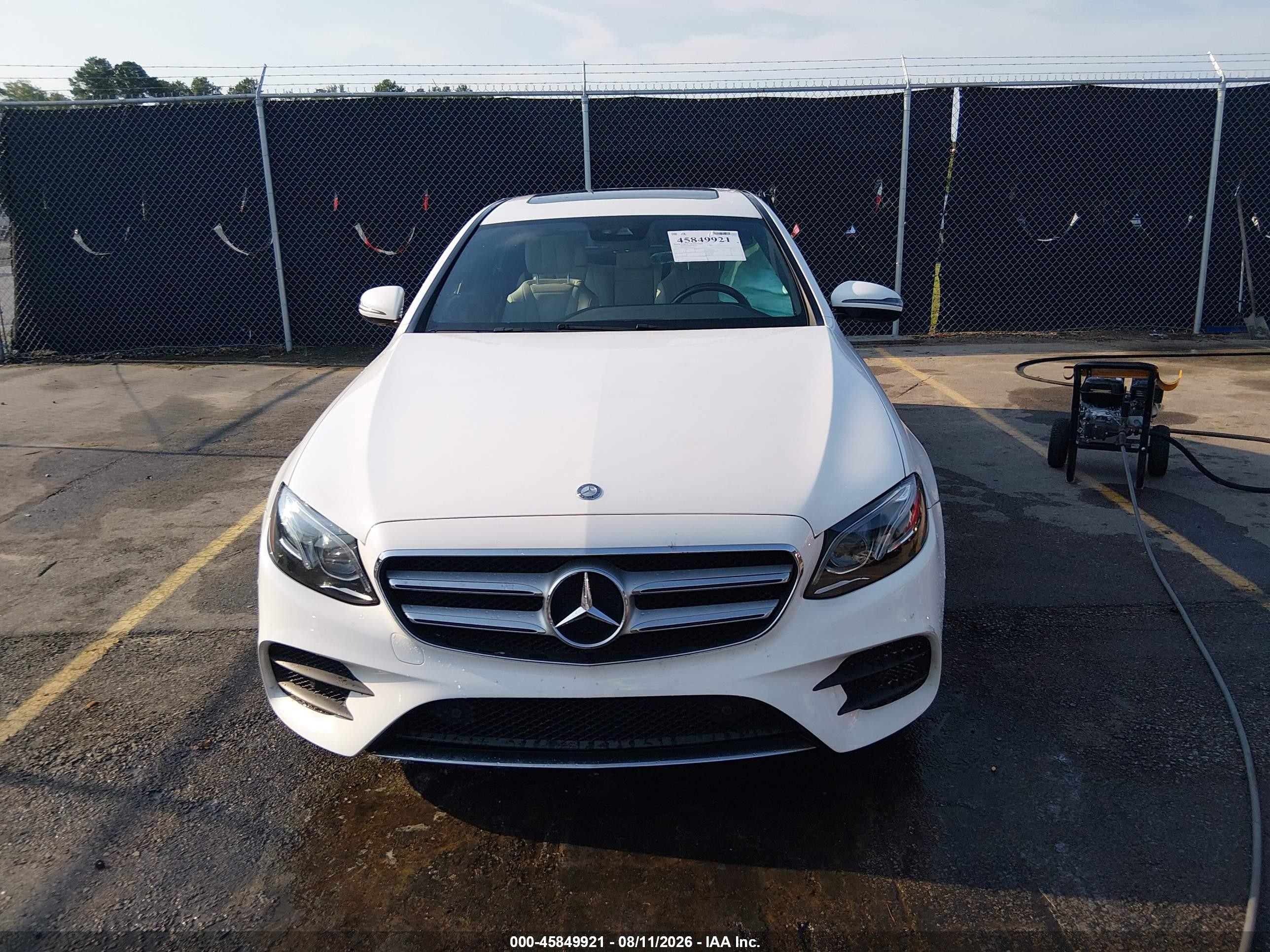 2017 Mercedes-benz E 300   White vin: WDDZF4JB1HA204072