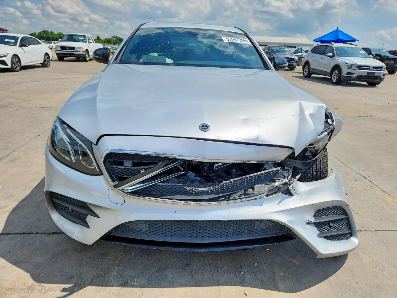 2018 Mercedes-benz E 300 Silver vin: WDDZF4JB1JA394106