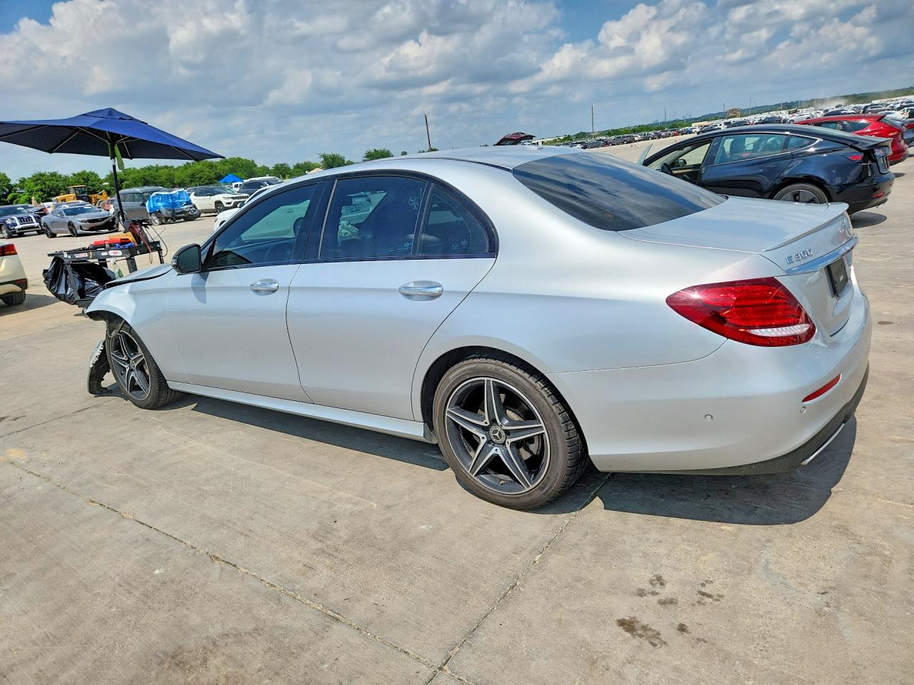 2018 Mercedes-benz E 300 Silver vin: WDDZF4JB1JA394106
