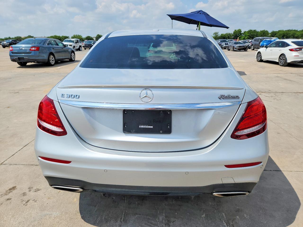 2018 Mercedes-benz E 300 Silver vin: WDDZF4JB1JA394106