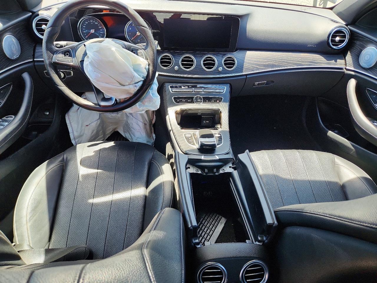 2018 Mercedes-benz E 300 Black vin: WDDZF4JB2JA388315