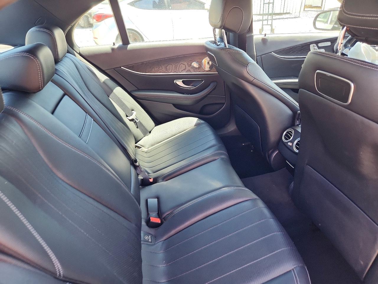 2018 Mercedes-benz E 300 Black vin: WDDZF4JB2JA388315