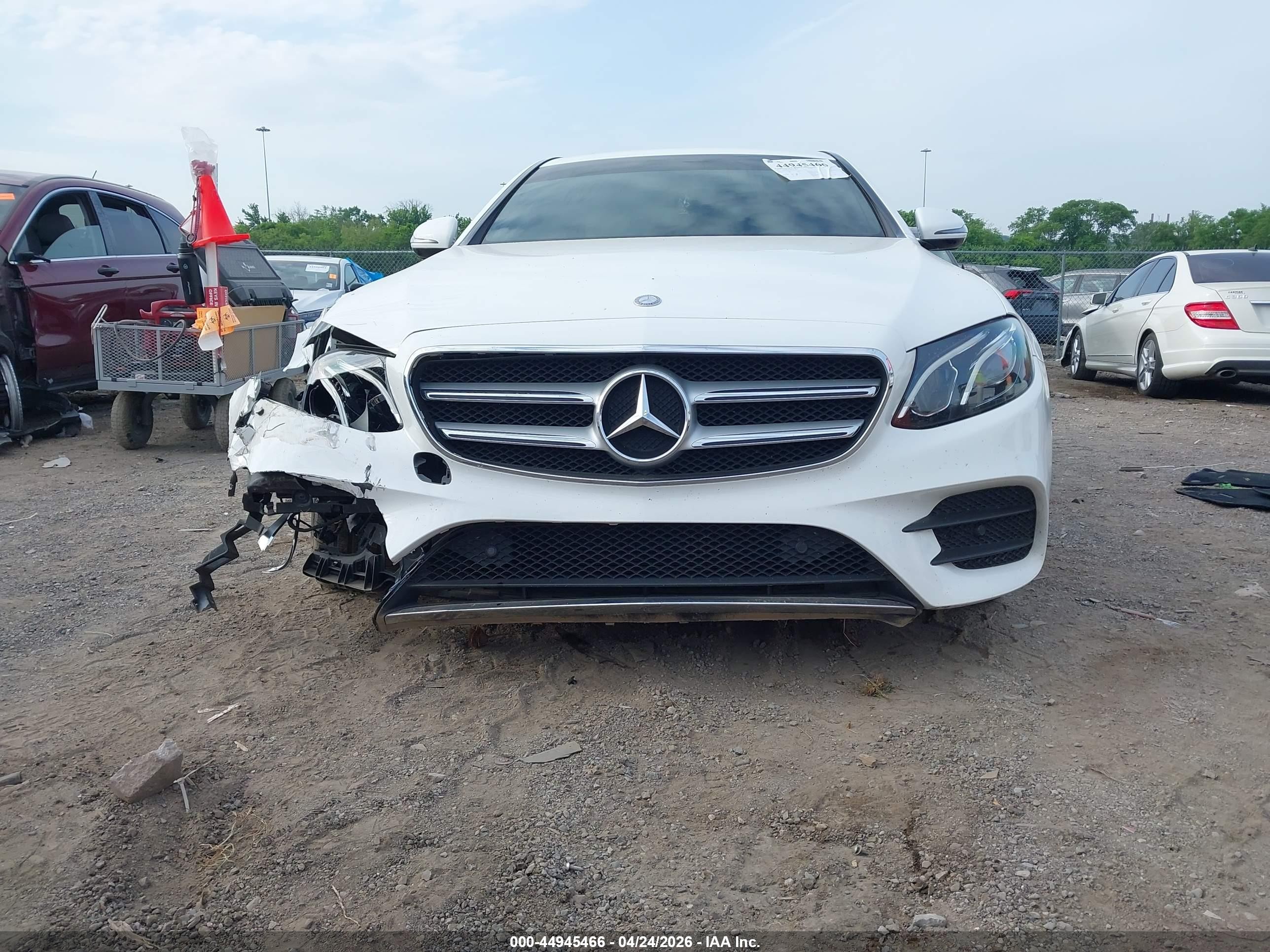 2017 Mercedes-benz E 300   White vin: WDDZF4JB3HA026097