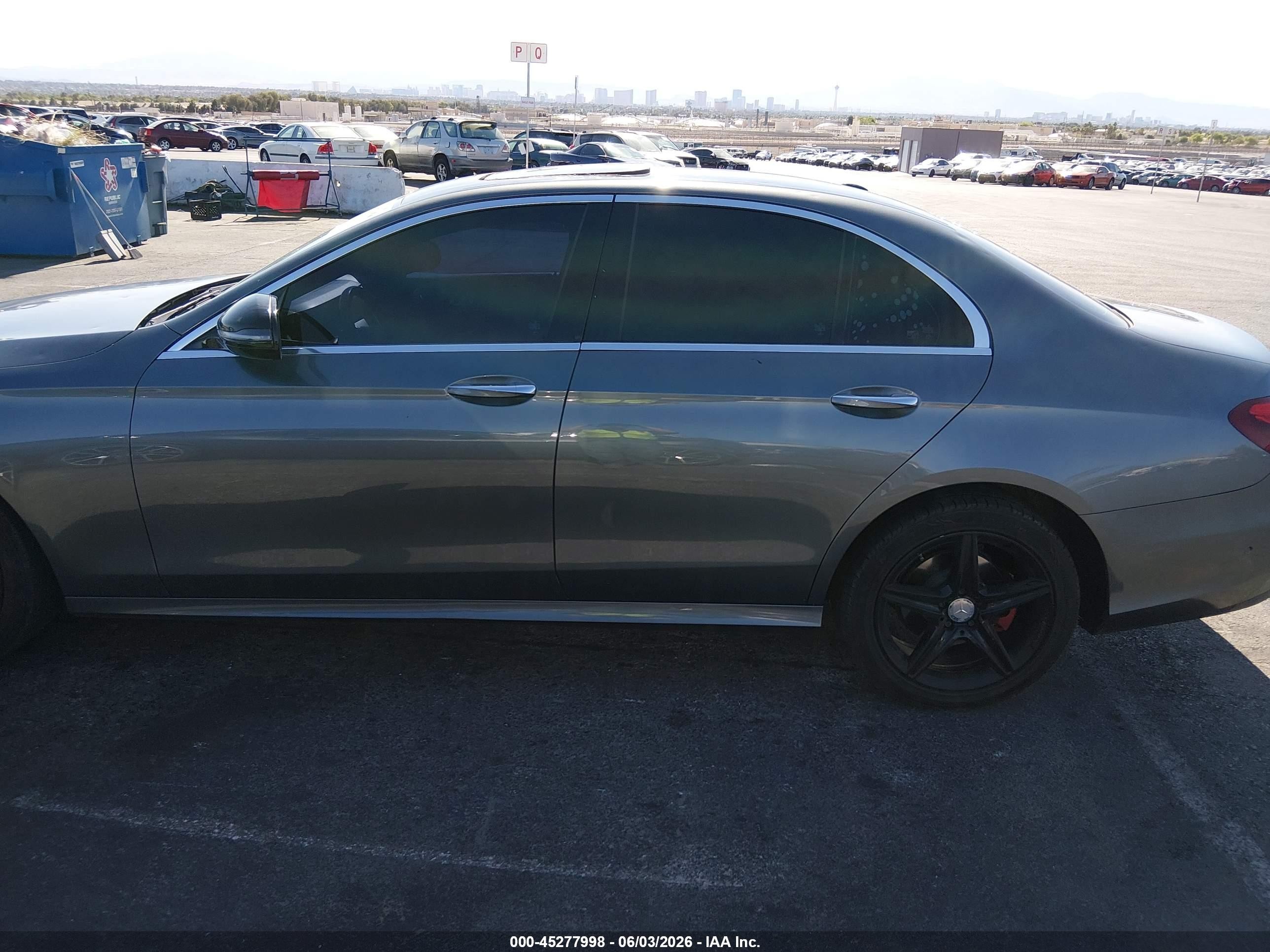 2017 Mercedes-benz E 300   Серый vin: WDDZF4JB4HA024732
