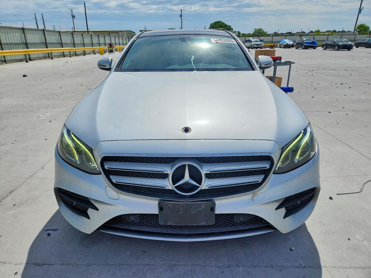 2017 Mercedes-benz E 300 Silver vin: WDDZF4JB4HA042440