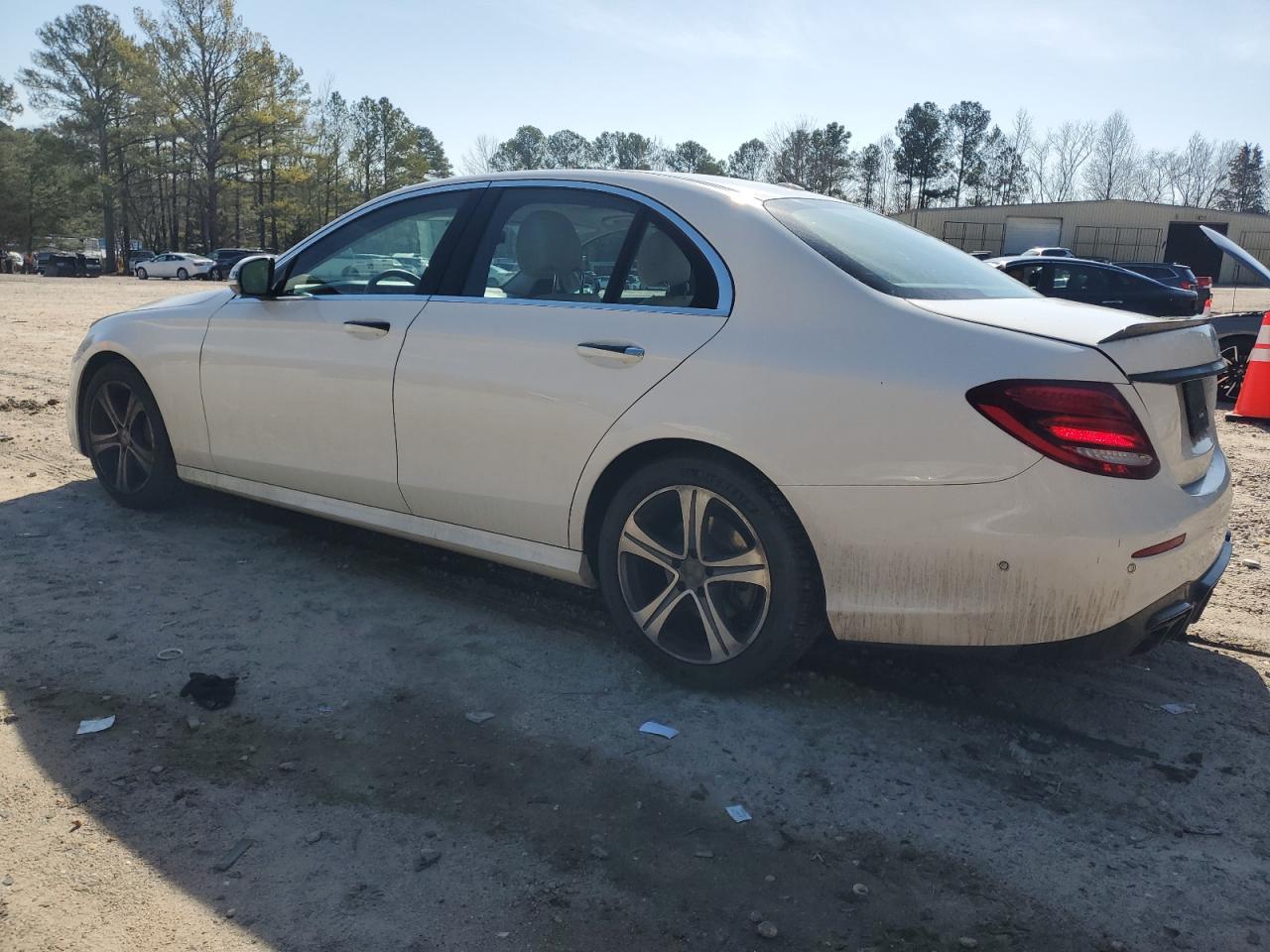 2017 Mercedes-benz E 300 White vin: WDDZF4JB4HA098698