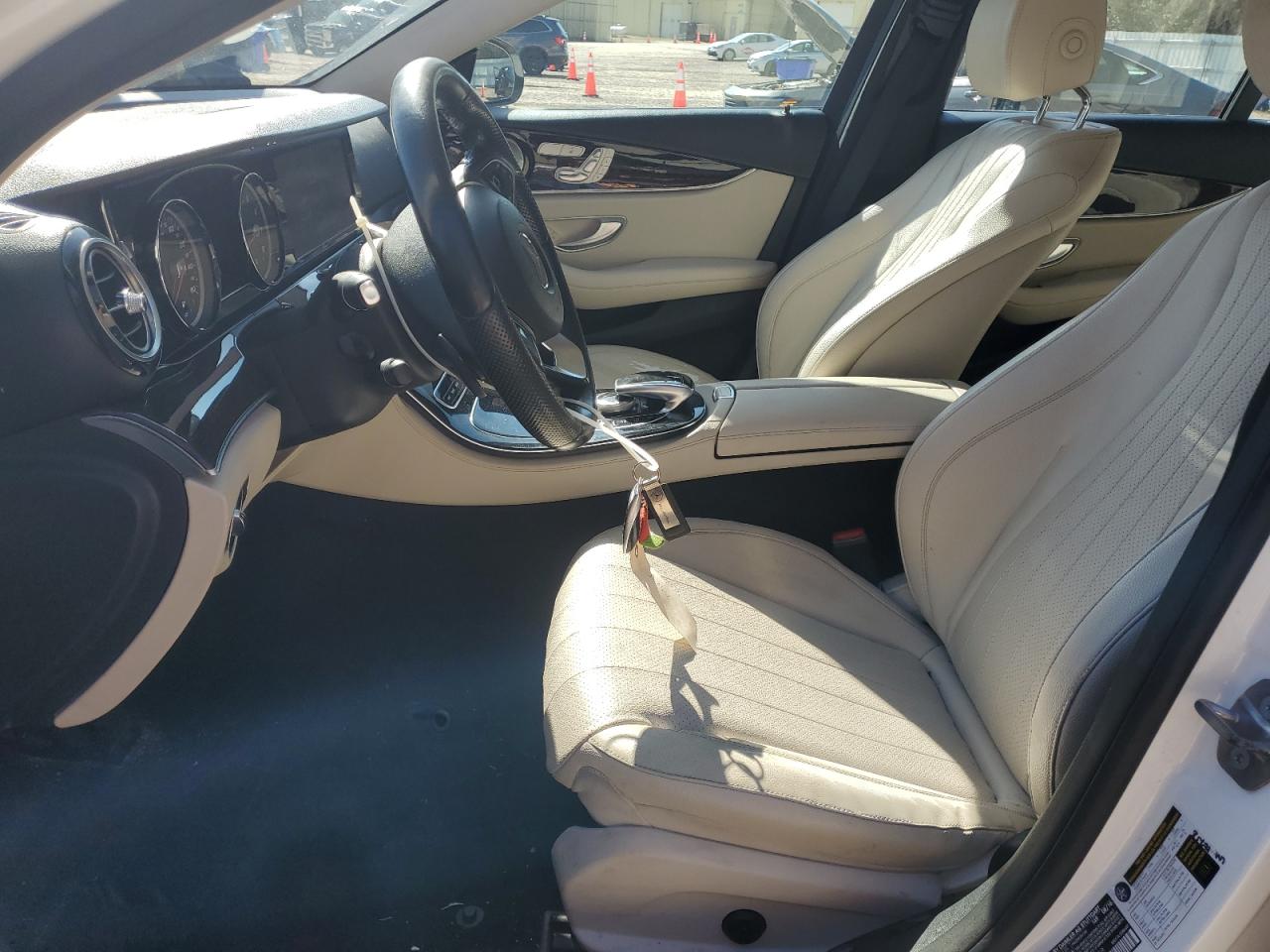 2017 Mercedes-benz E 300 White vin: WDDZF4JB4HA098698
