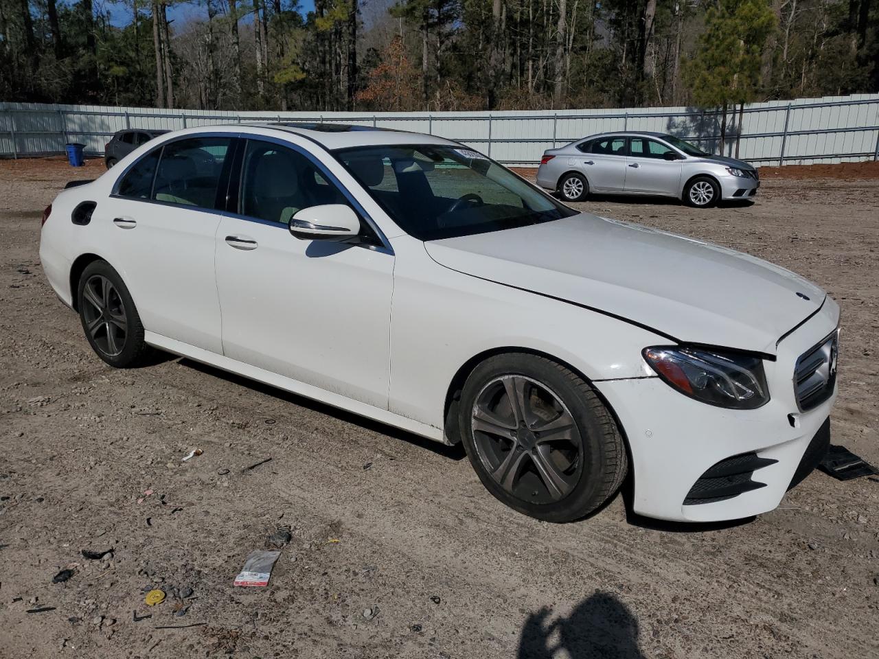 2017 Mercedes-benz E 300 White vin: WDDZF4JB4HA098698
