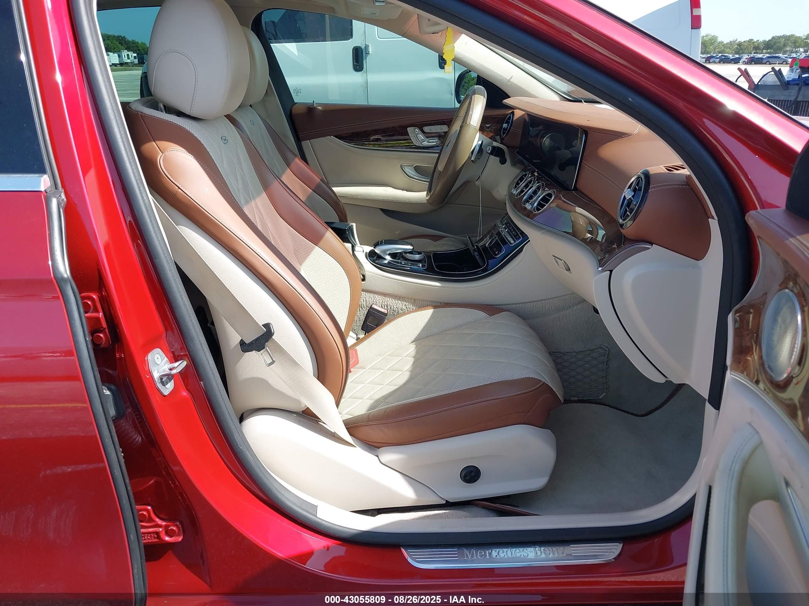 2018 Mercedes-benz E 300   Red vin: WDDZF4JB4JA304432