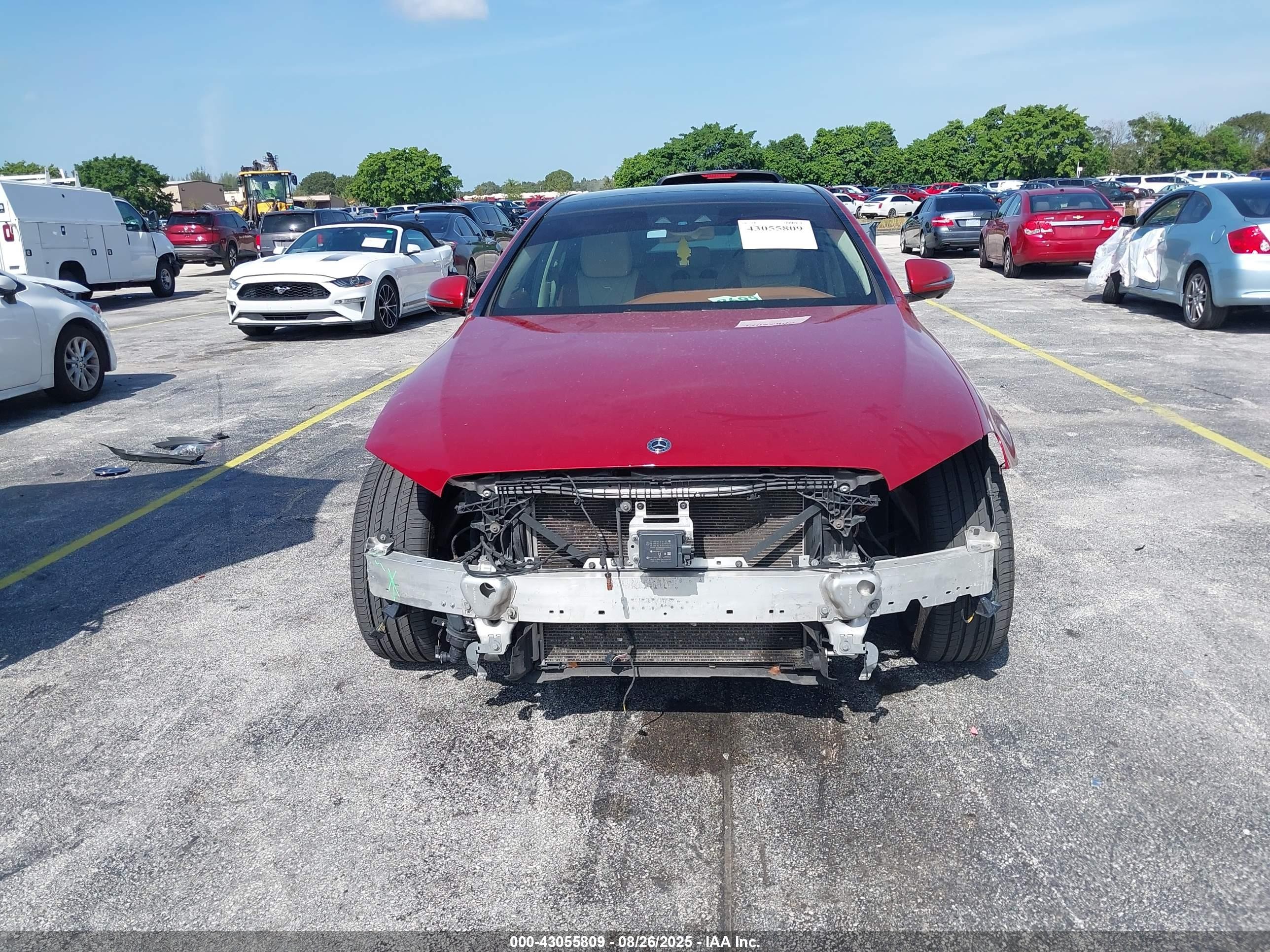2018 Mercedes-benz E 300   Red vin: WDDZF4JB4JA304432