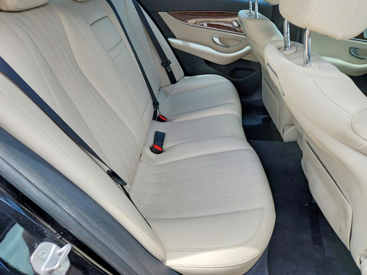 2018 Mercedes-benz E 300 Black vin: WDDZF4JB4JA330545