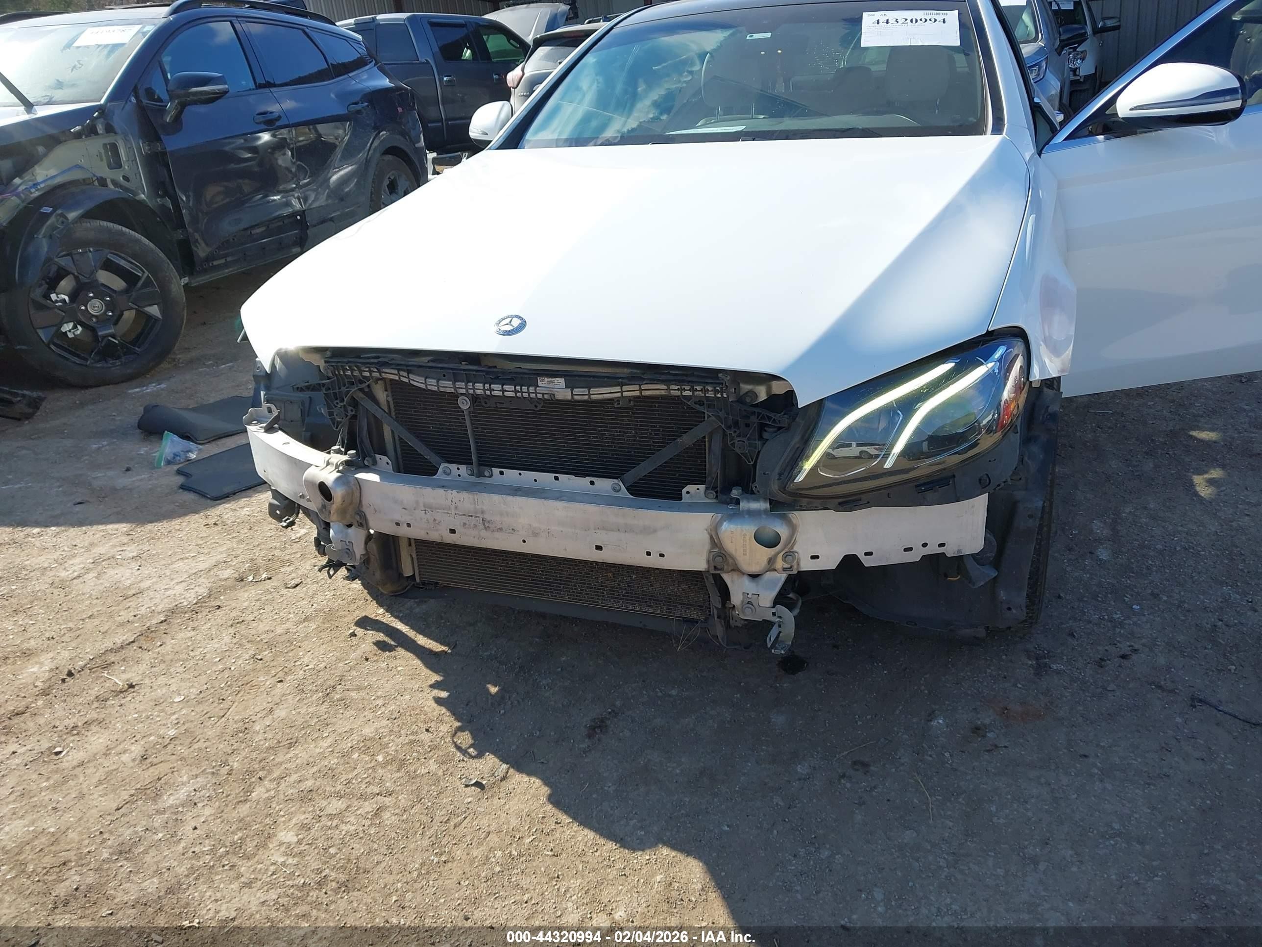 2017 Mercedes-benz E 300   White vin: WDDZF4JB5HA027607
