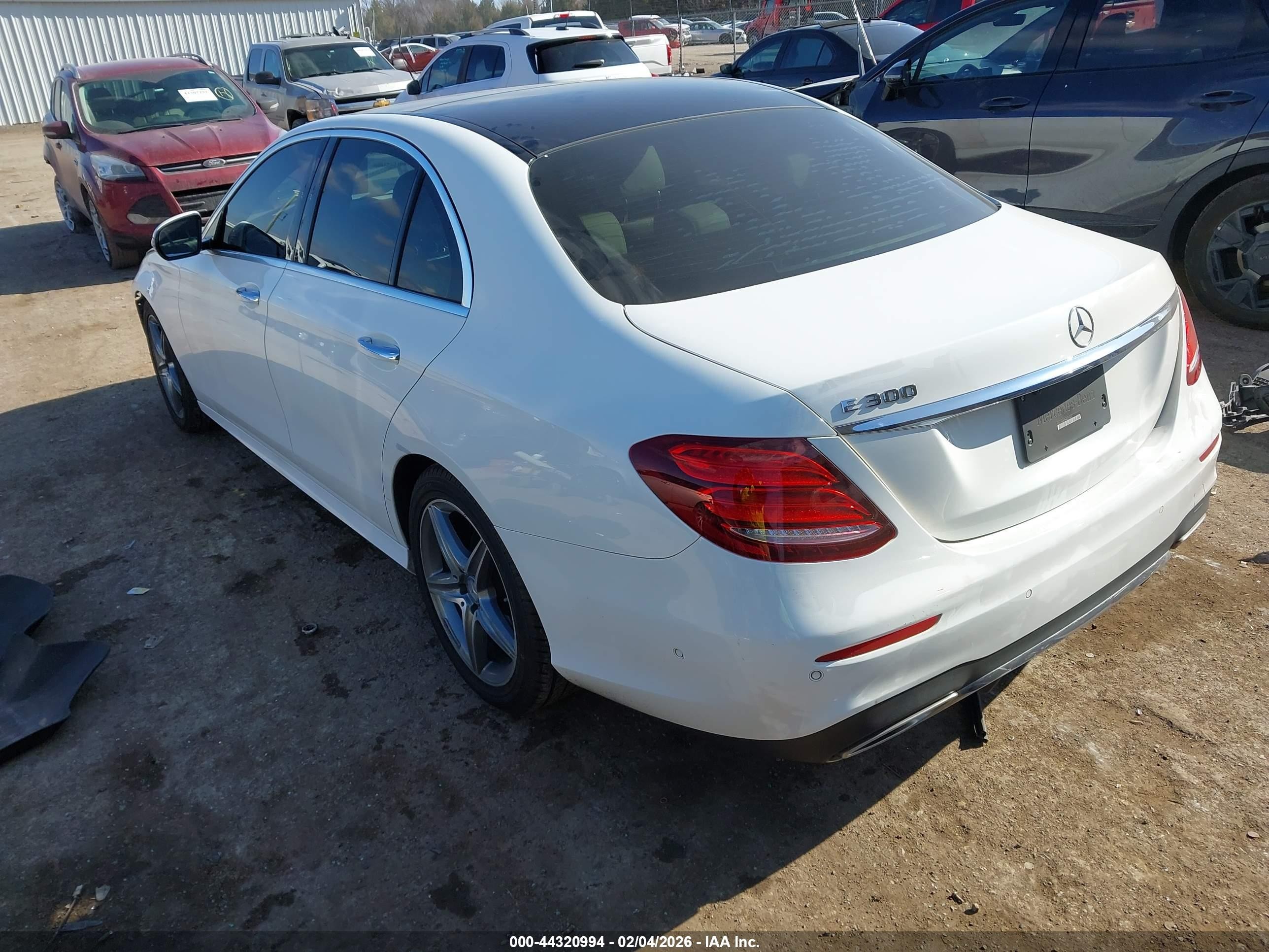 2017 Mercedes-benz E 300   White vin: WDDZF4JB5HA027607