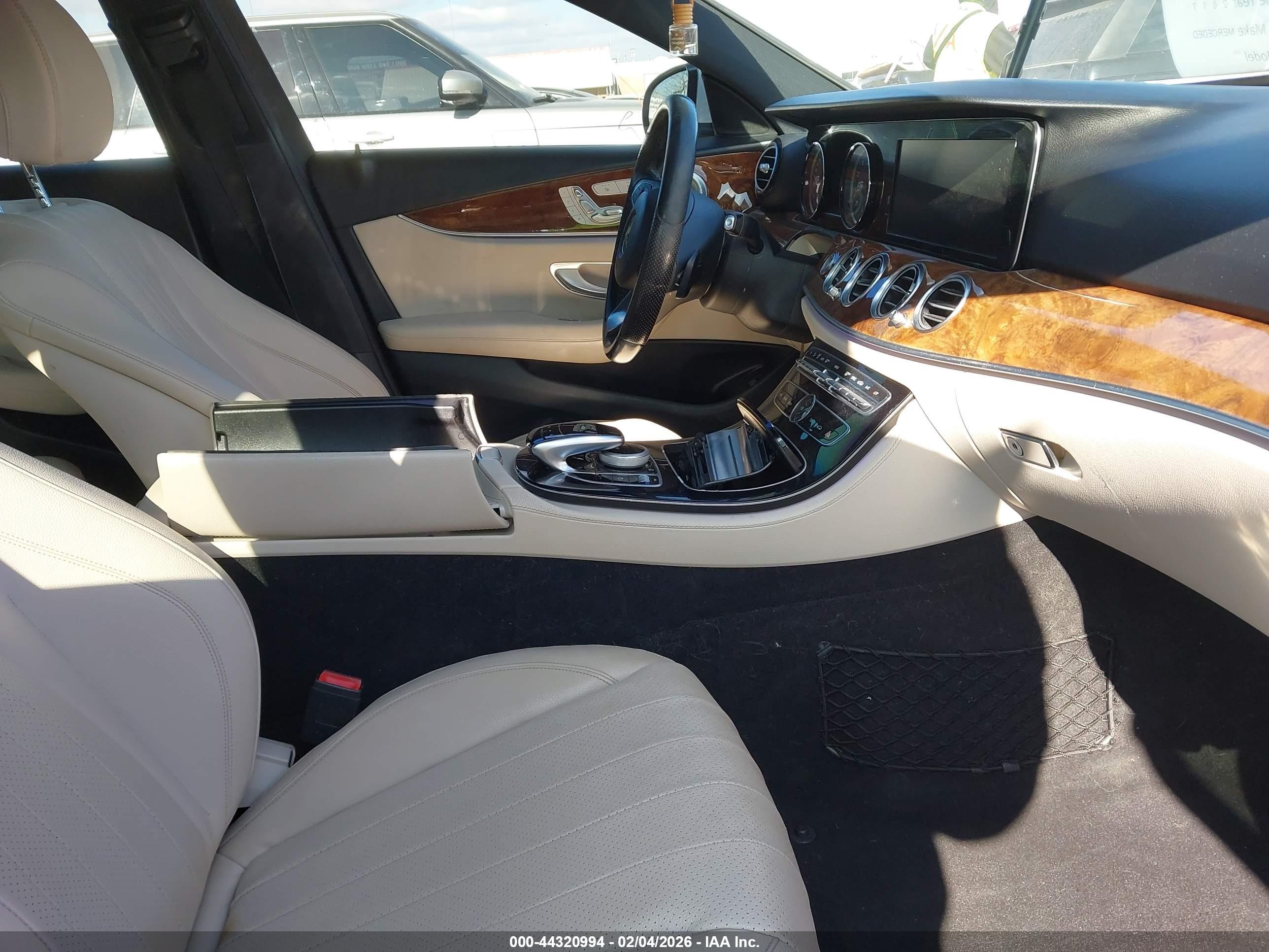2017 Mercedes-benz E 300   White vin: WDDZF4JB5HA027607