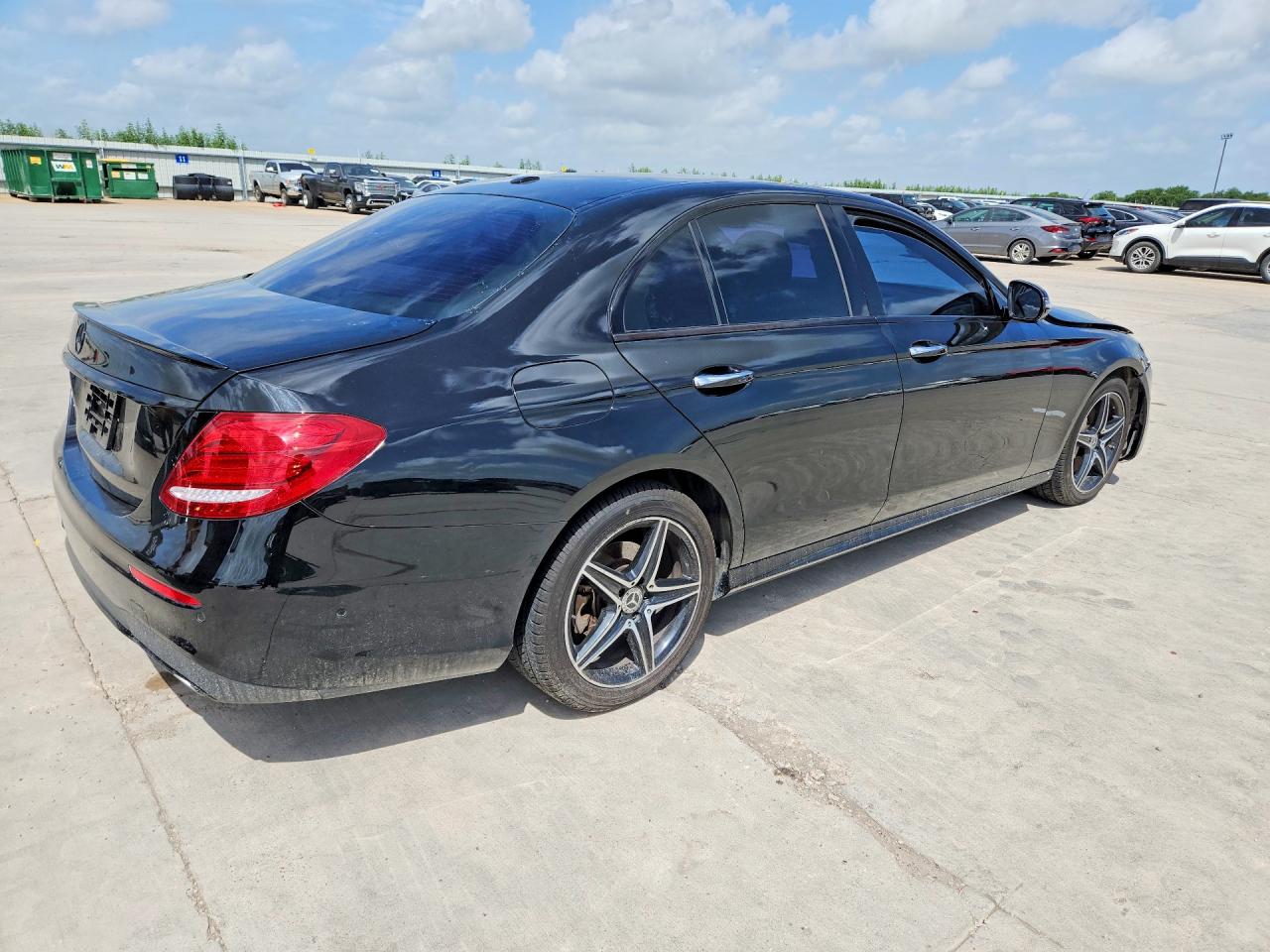 2018 Mercedes-benz E 300 Black vin: WDDZF4JB5JA359035