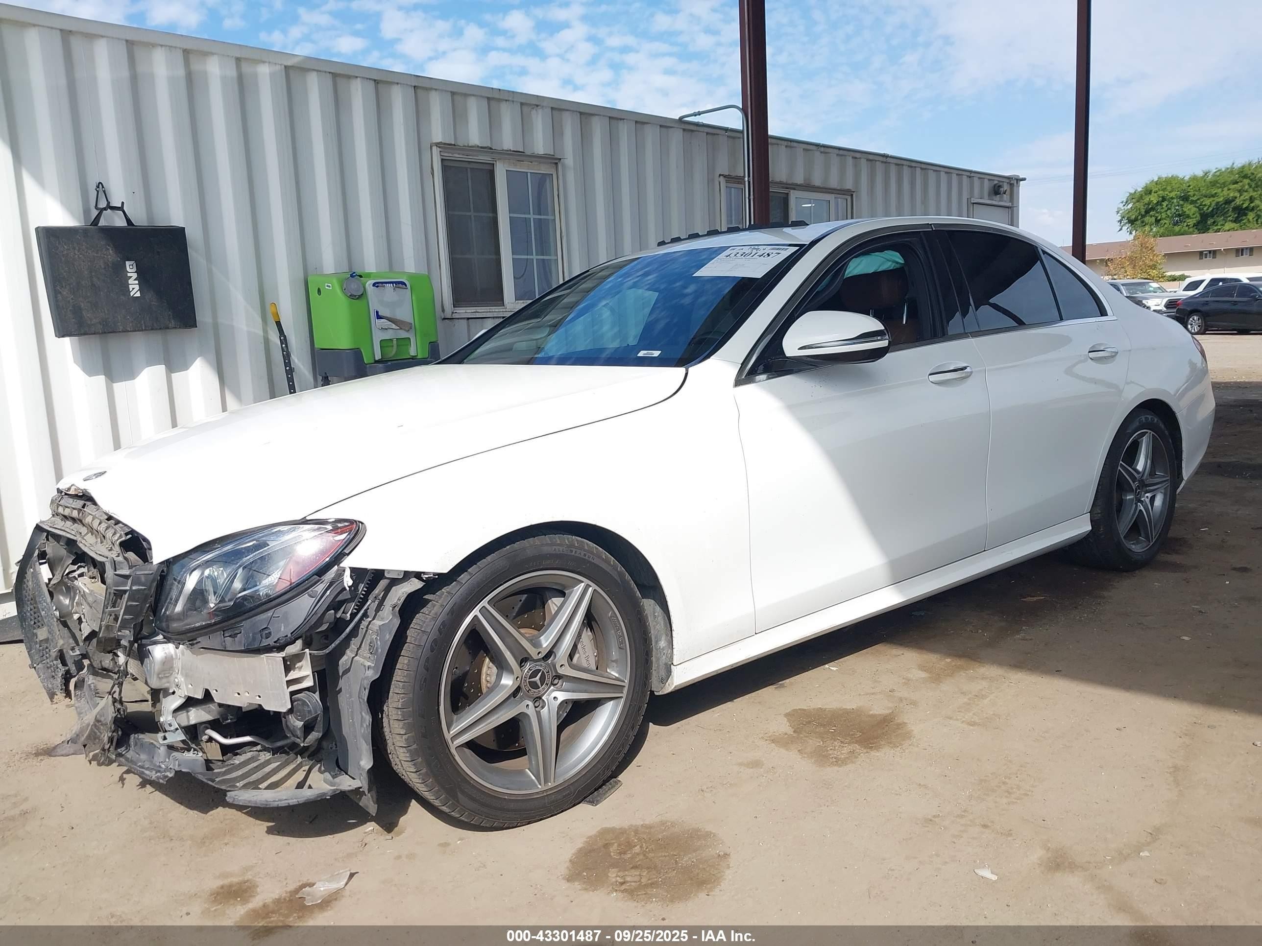 2018 Mercedes-benz E 300   White vin: WDDZF4JB5JA388115
