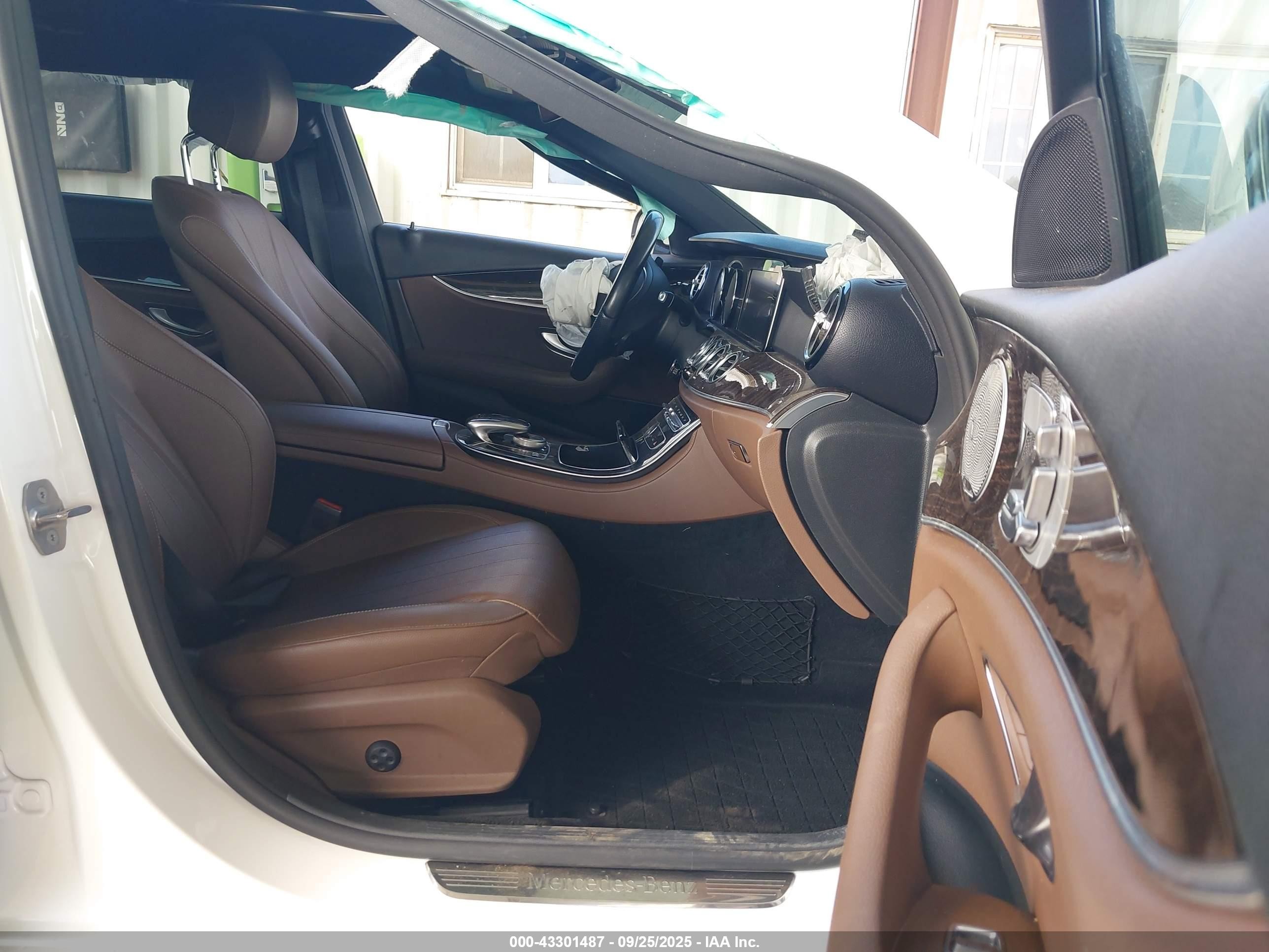 2018 Mercedes-benz E 300   White vin: WDDZF4JB5JA388115