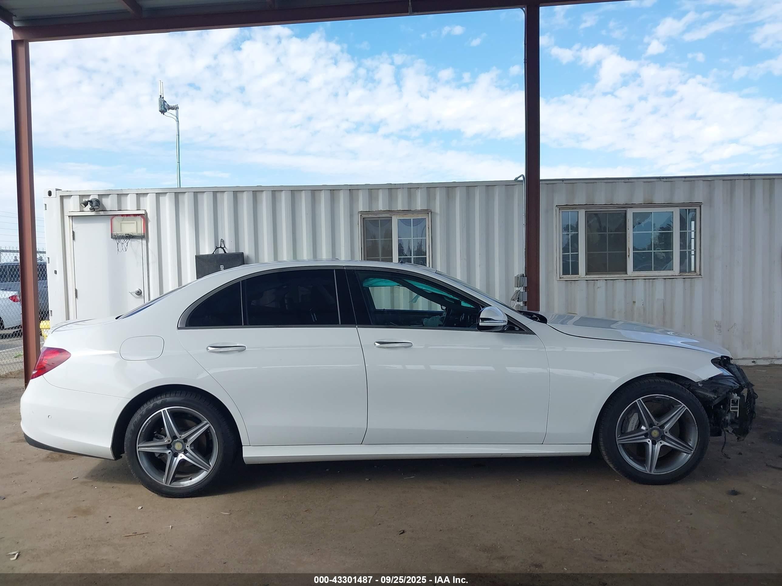 2018 Mercedes-benz E 300   White vin: WDDZF4JB5JA388115