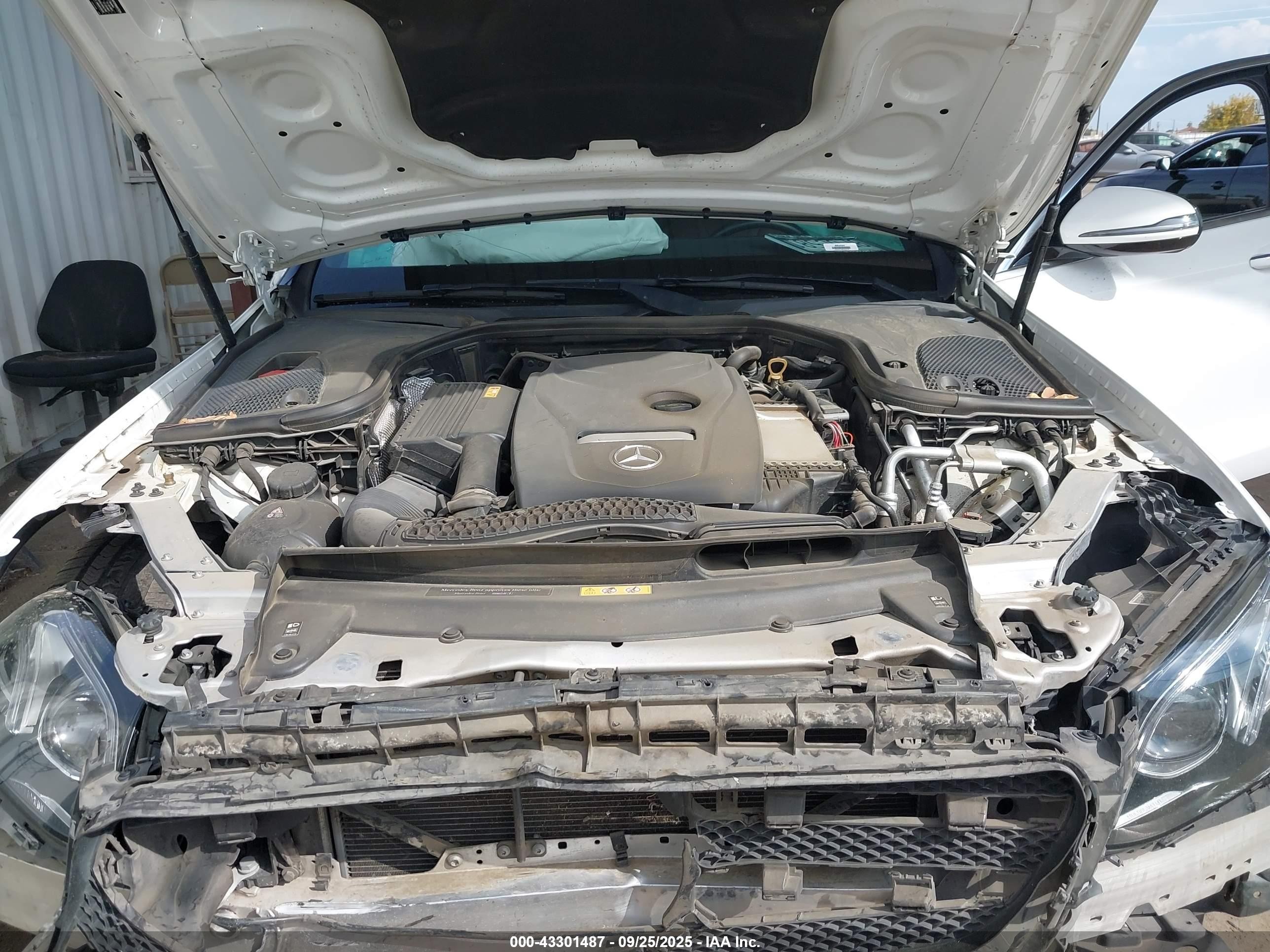 2018 Mercedes-benz E 300   White vin: WDDZF4JB5JA388115