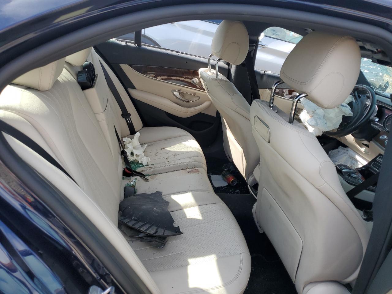 2018 Mercedes-benz E 300 Синий vin: WDDZF4JB6JA314881