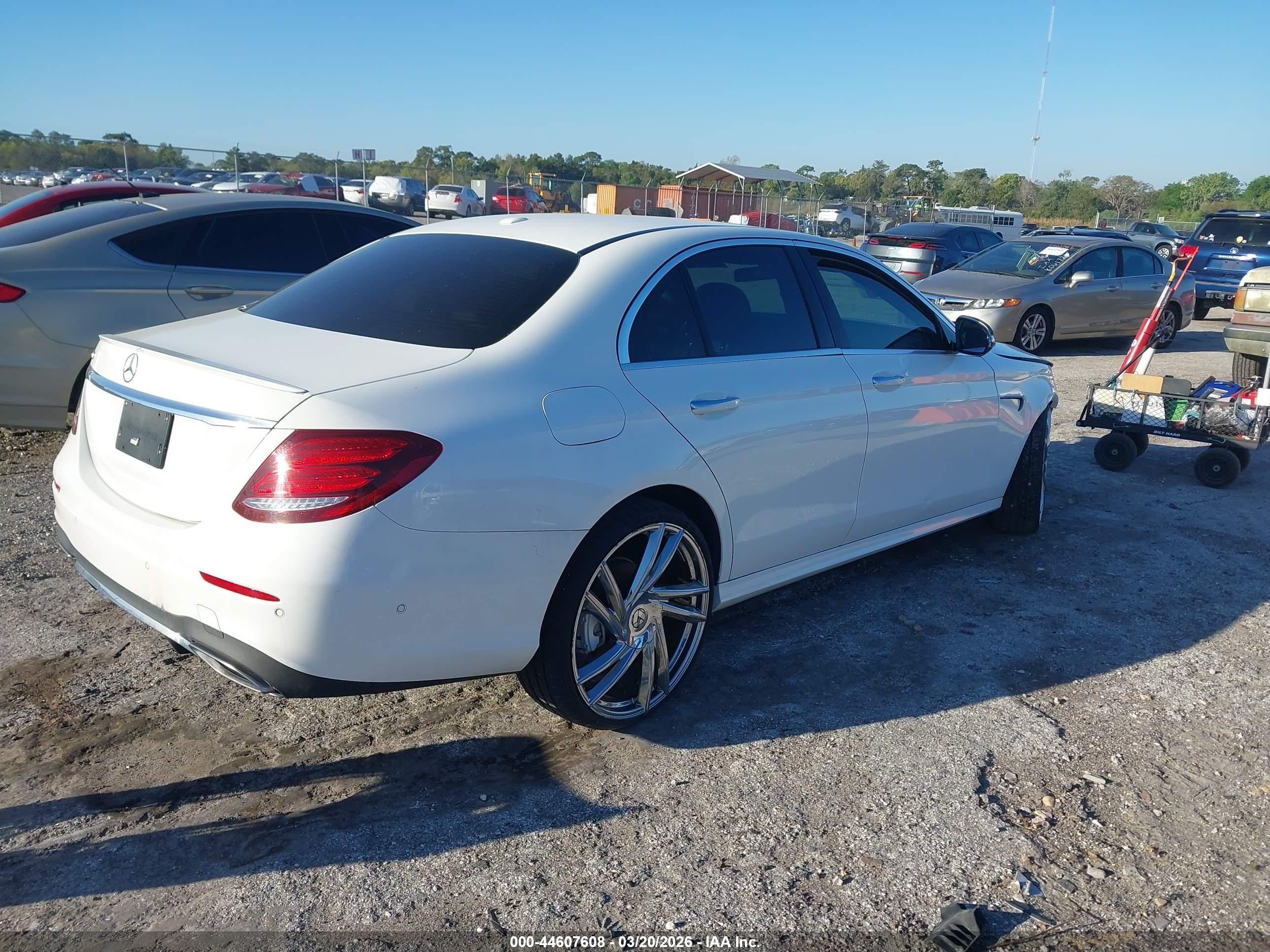 2017 Mercedes-benz E 300   White vin: WDDZF4JB7HA057515