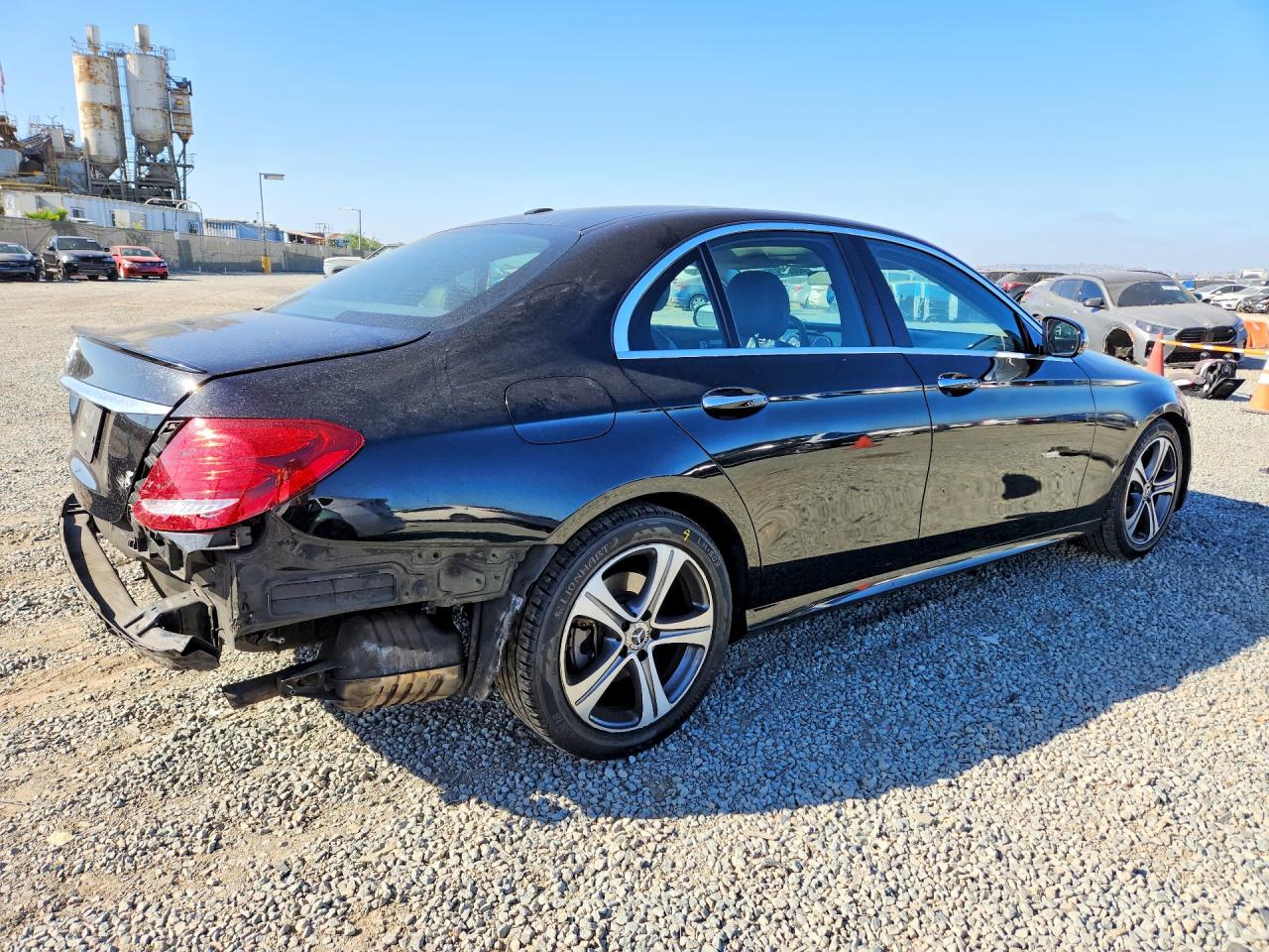 2018 Mercedes-benz E 300 Black vin: WDDZF4JB7JA301573