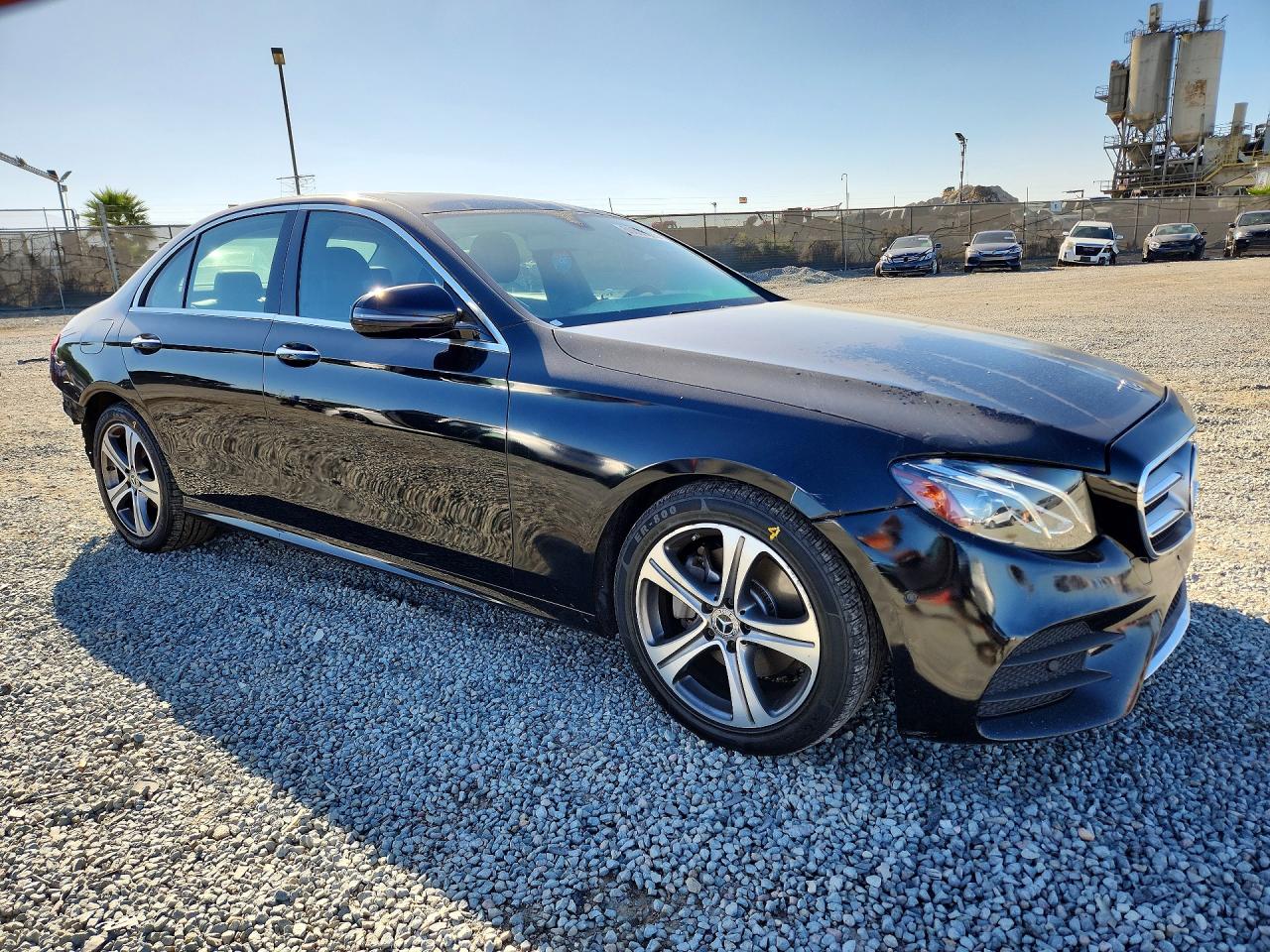 2018 Mercedes-benz E 300 Black vin: WDDZF4JB7JA301573