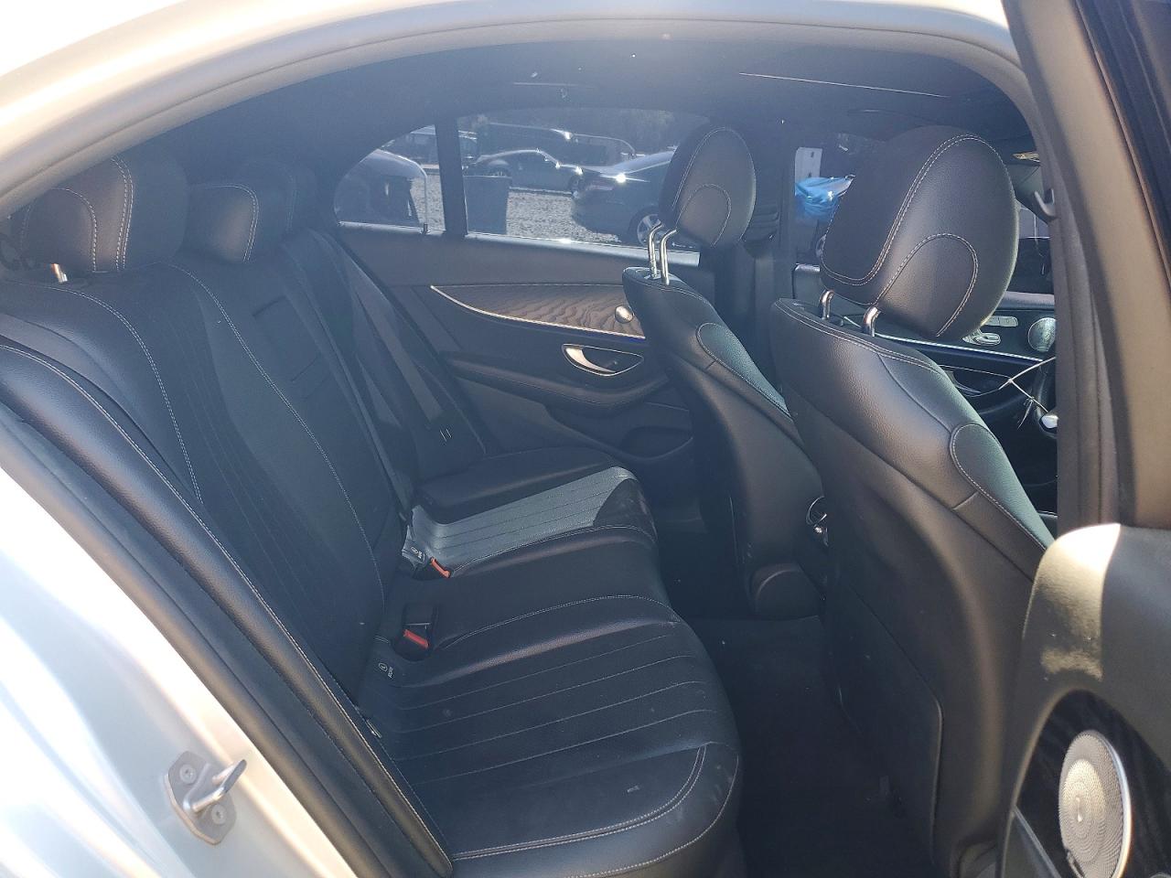 2017 Mercedes-benz E 300 Silver vin: WDDZF4JB8HA031201