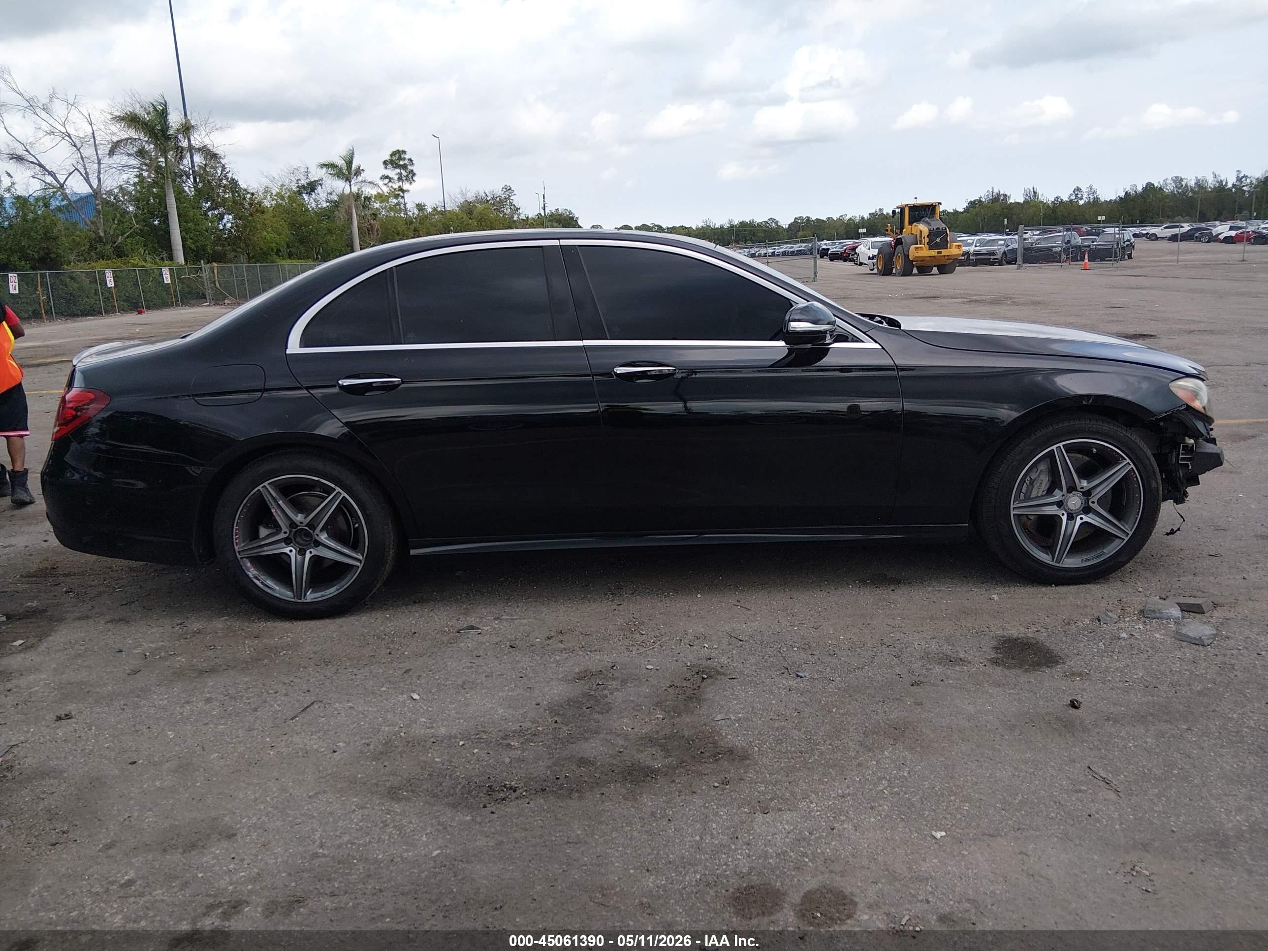 2017 Mercedes-benz E 300   Black vin: WDDZF4JB8HA056308