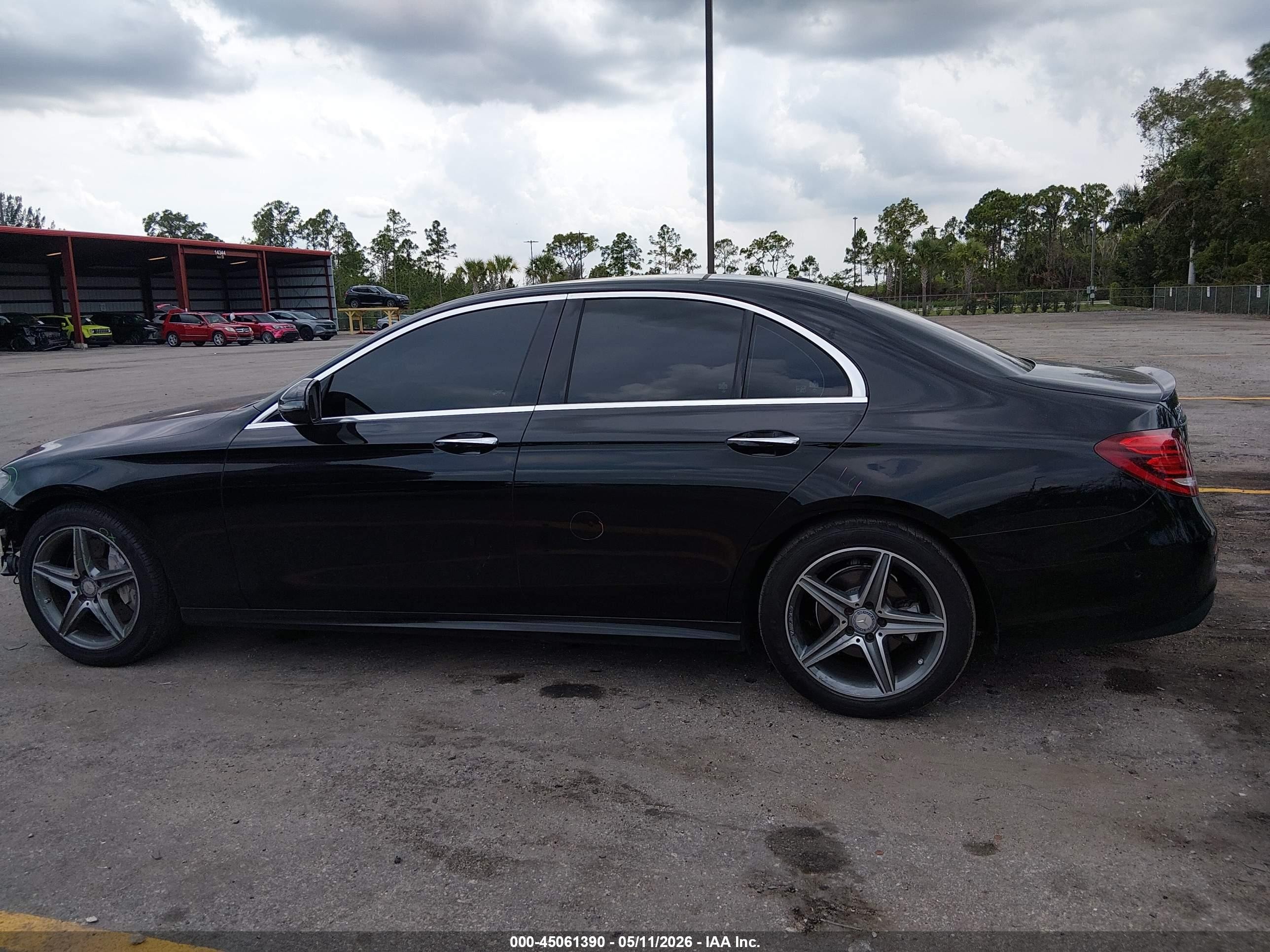 2017 Mercedes-benz E 300   Black vin: WDDZF4JB8HA056308