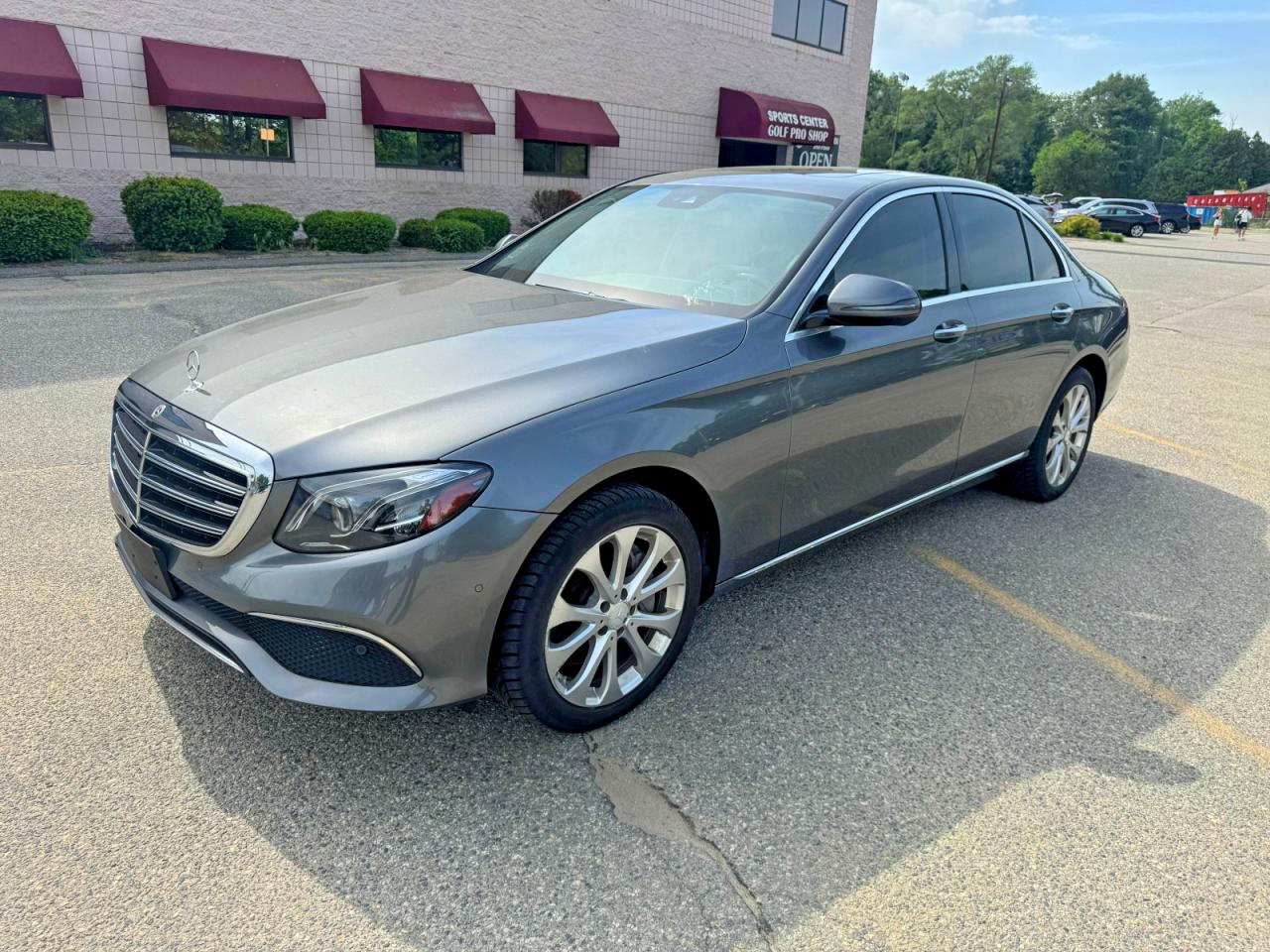 2017 Mercedes-benz E 300 Gray vin: WDDZF4JB9HA118251