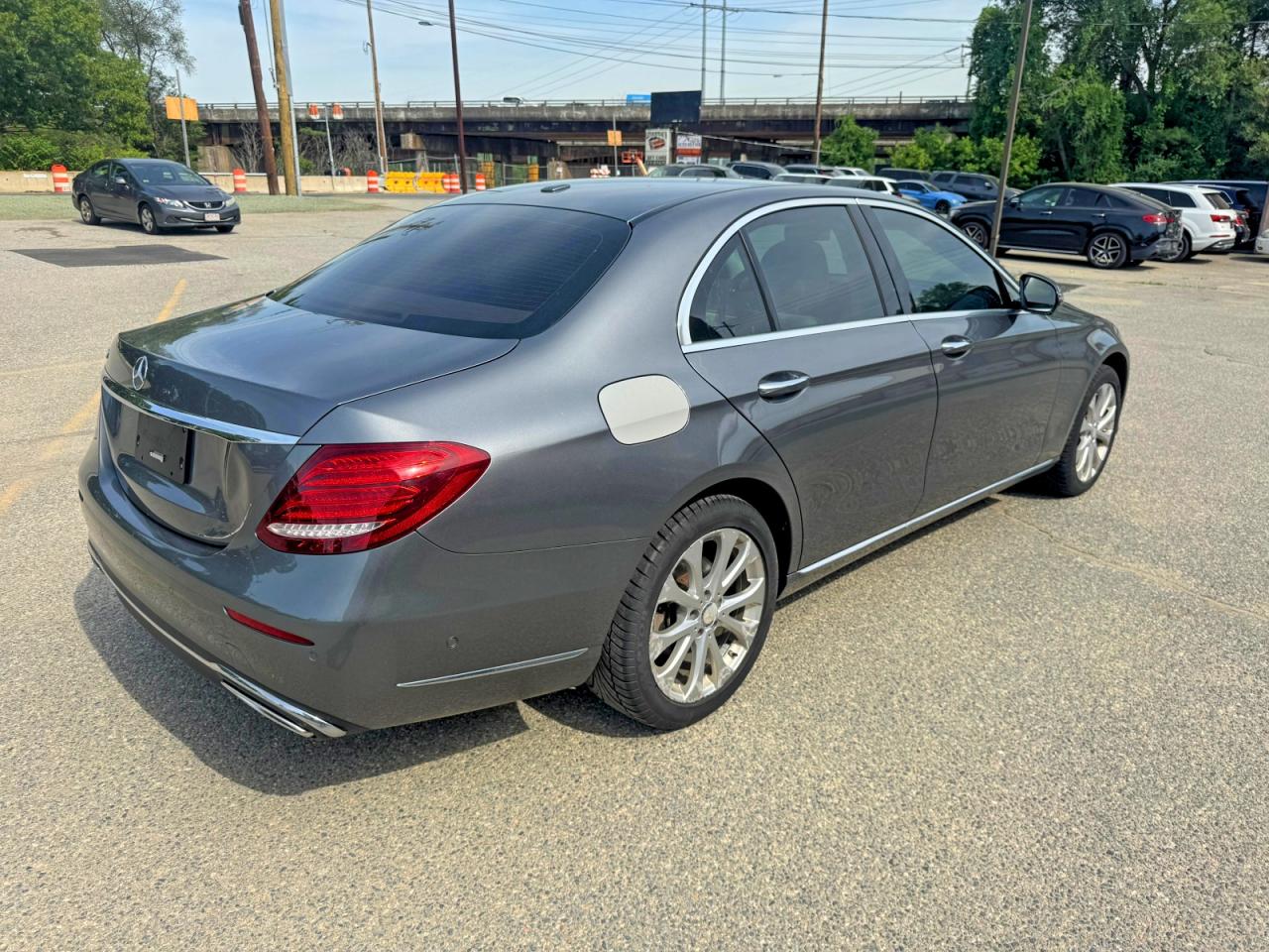 2017 Mercedes-benz E 300 Gray vin: WDDZF4JB9HA118251