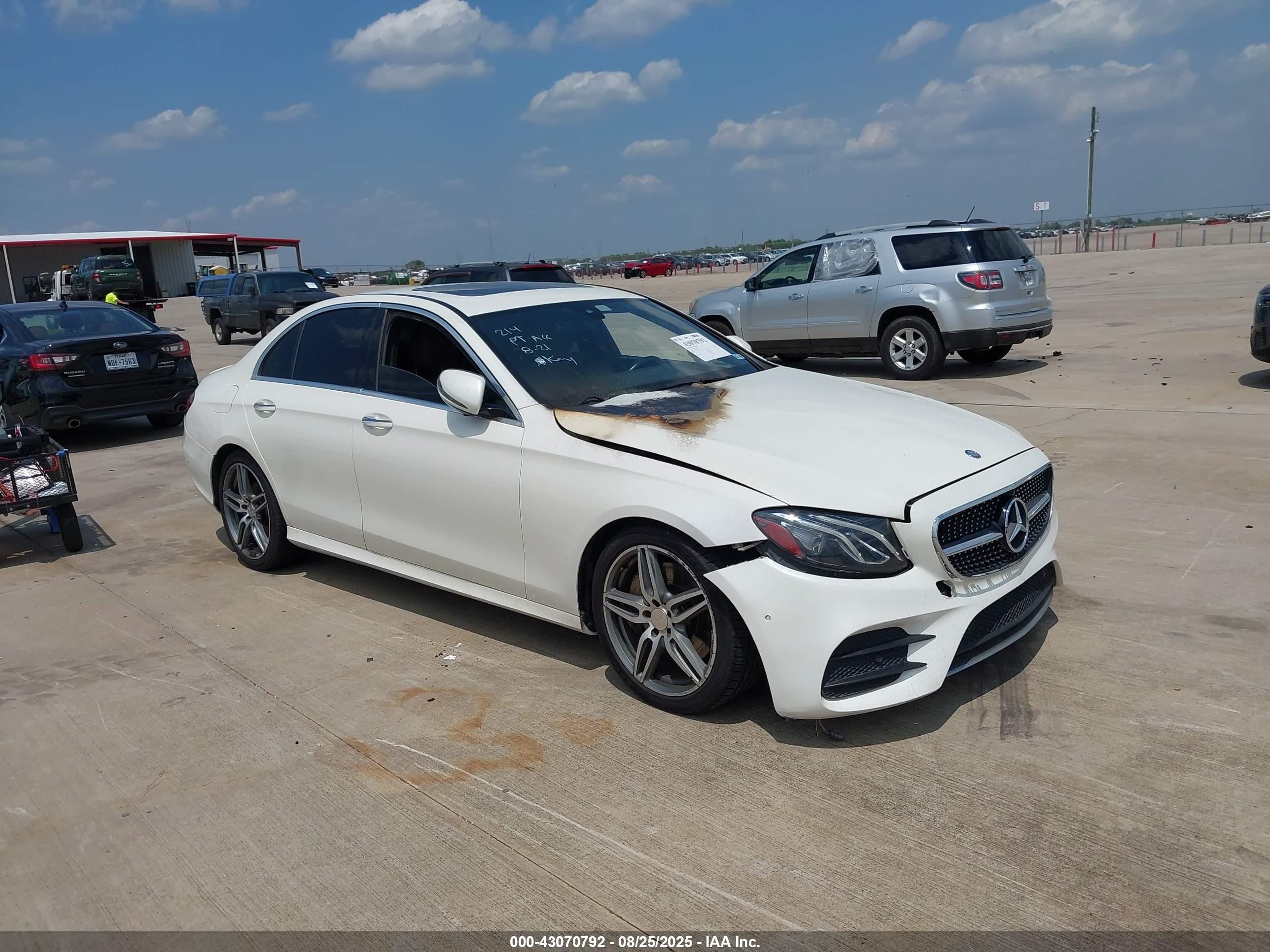 2017 Mercedes-benz E 300   Белый vin: WDDZF4JB9HA152738