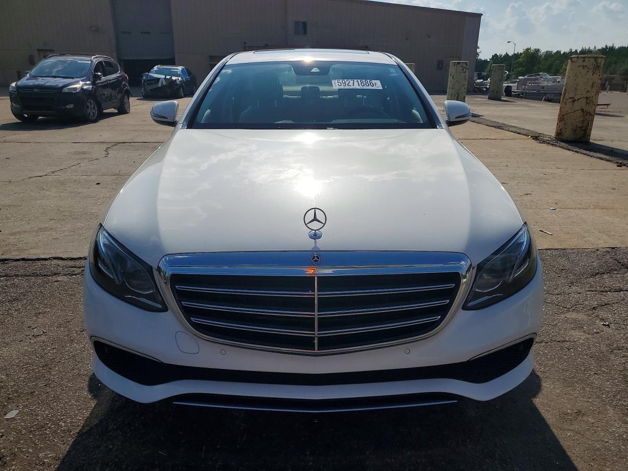 2017 Mercedes-benz E 300 White vin: WDDZF4JB9HA280400