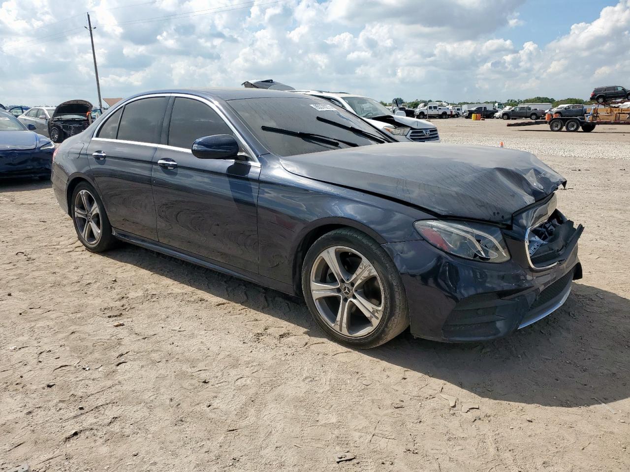 2018 Mercedes-benz E 300 Blue vin: WDDZF4JB9JA445402
