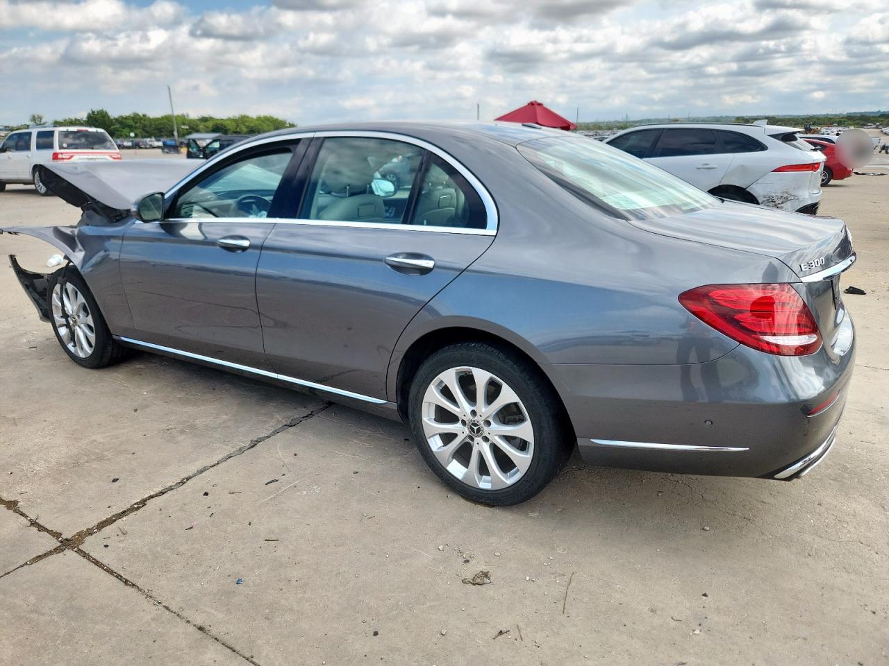 2018 Mercedes-benz E 300 Gray vin: WDDZF4JBXJA394332